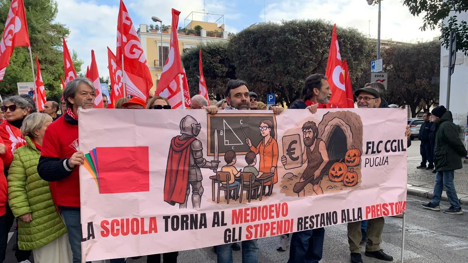 Sciopero generale: le immagini delle piazze