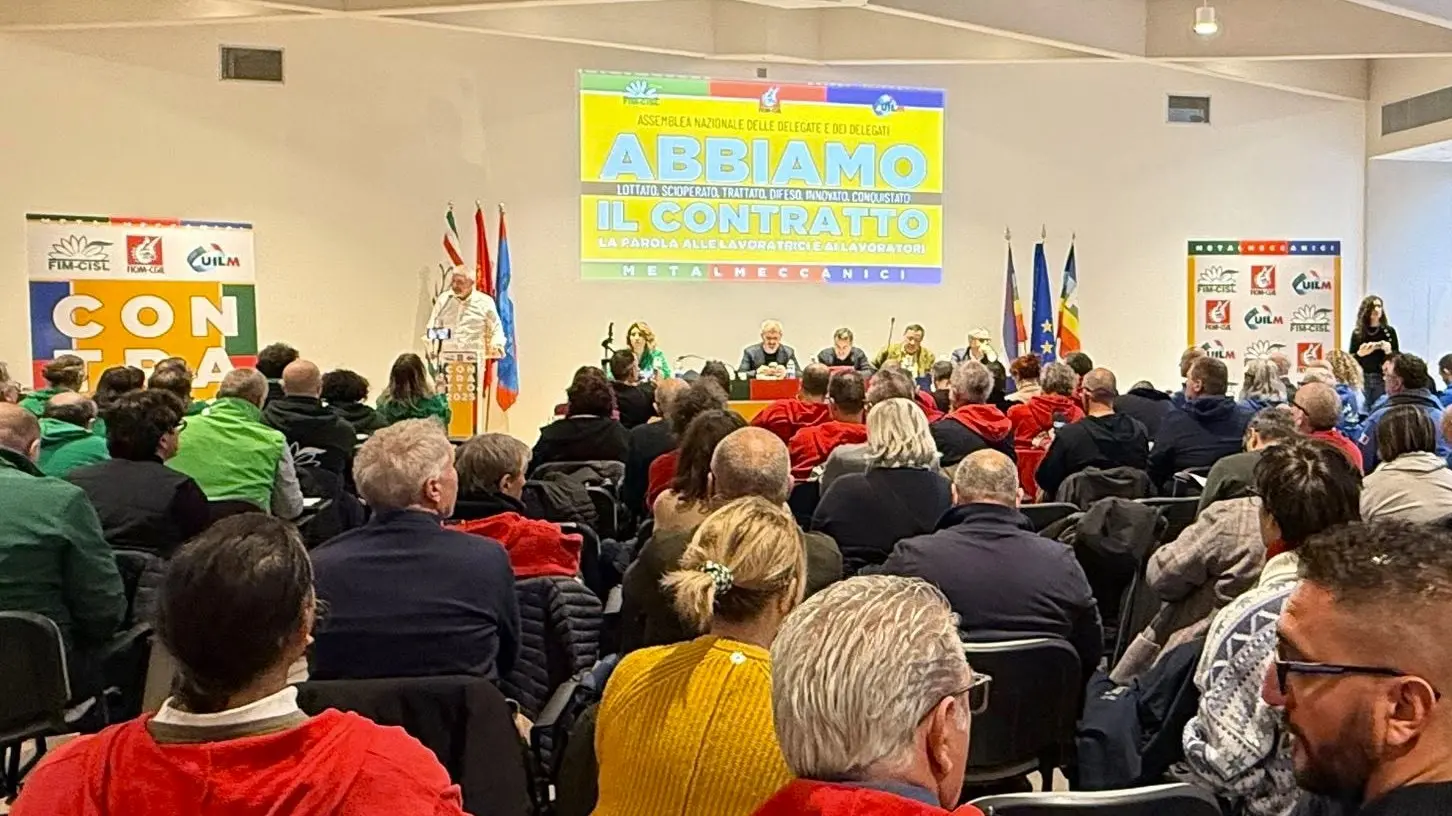 Ccnl metalmeccanici, delegati approvano il rinnovo