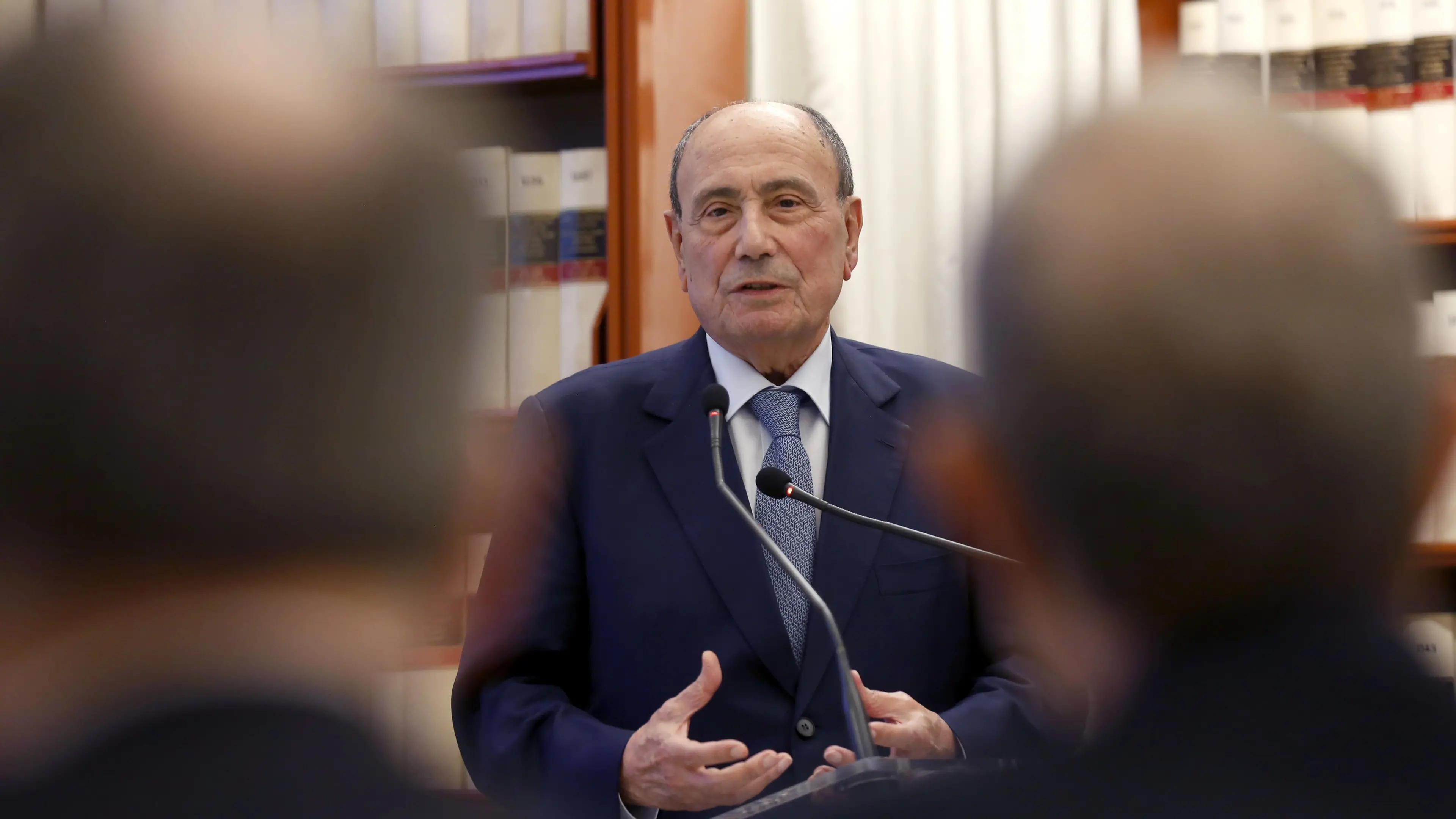 <p>Renato Schifani, presidente della Regione Siciliana dal 13 ottobre 2022</p>\\n , IMAGOECONOMICA