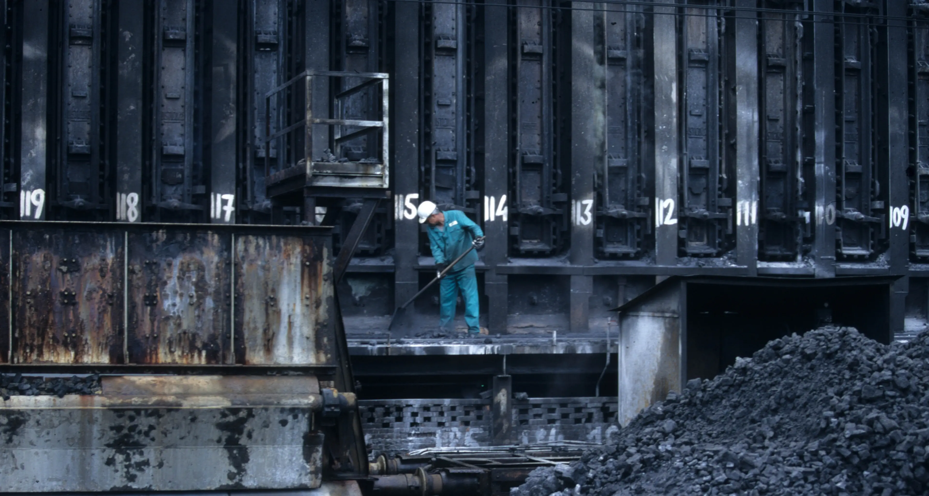 Tagli alle pensioni, il governo colpisce i più fragili