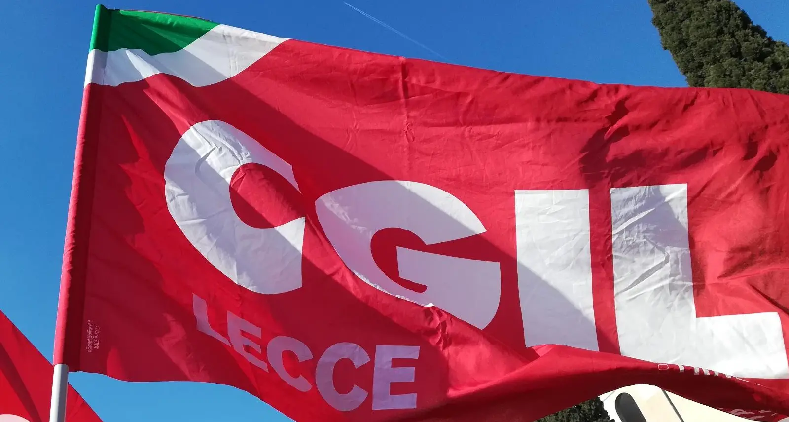 Metro di Lecce revoca l’appalto: 18 lavoratori rischiano di perdere il lavoro