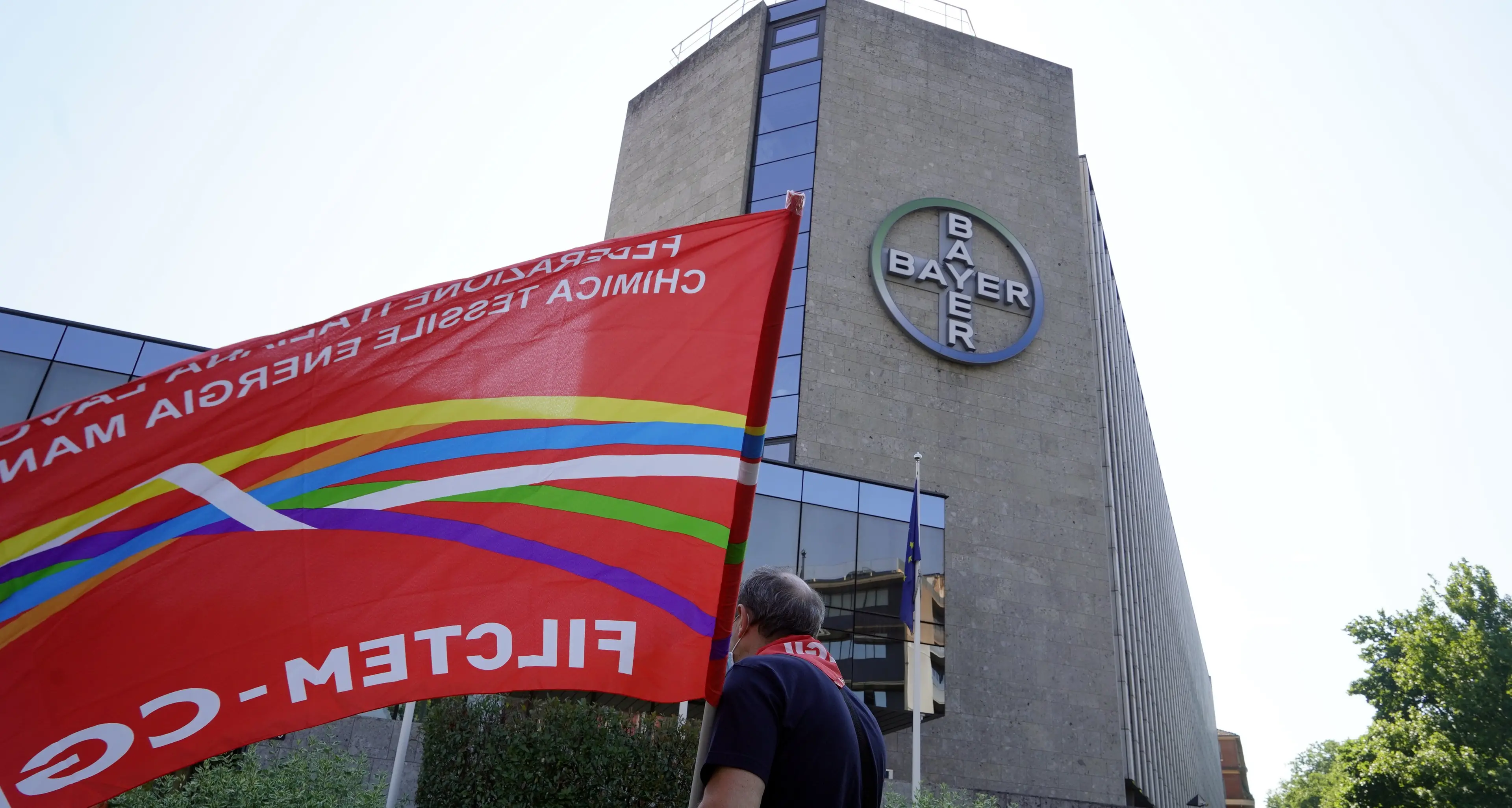 Bayer Pharma: domani a Milano sciopero e presidio