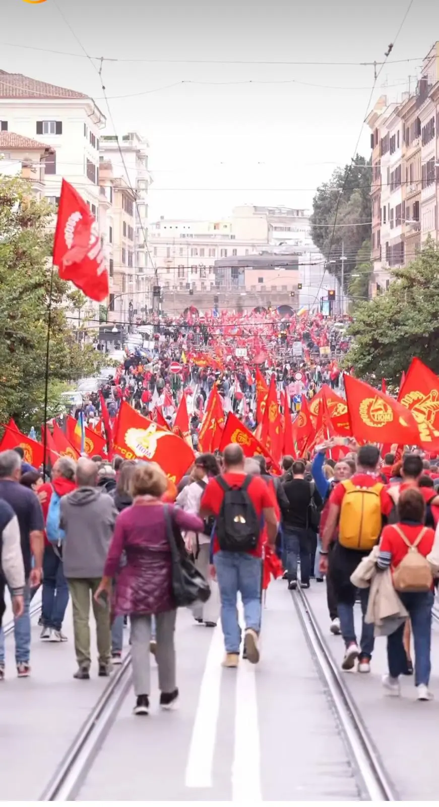 Raccontiamo il Paese reale