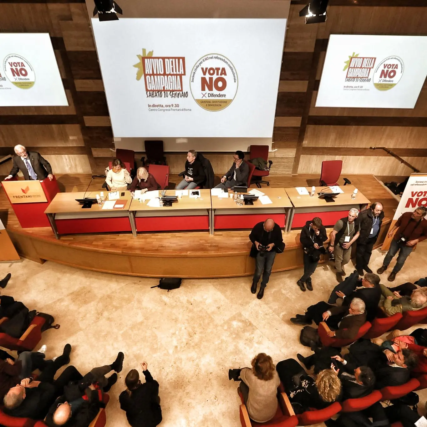 Il governo teme successo firme e vuole strozzare il dibattito pubblico