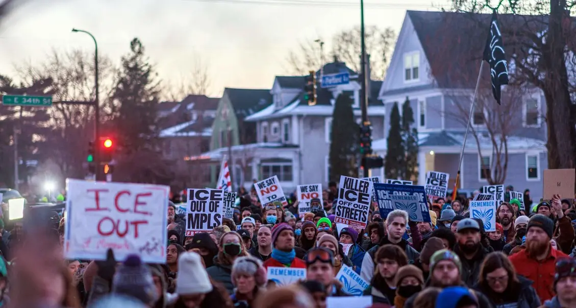 “Ice, Out for Good”: gli statunitensi si ribellano alla violenza trumpiana