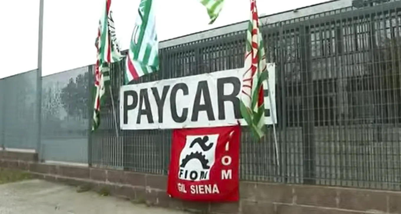 Paycare chiude a Siena, in 35 perdono il lavoro