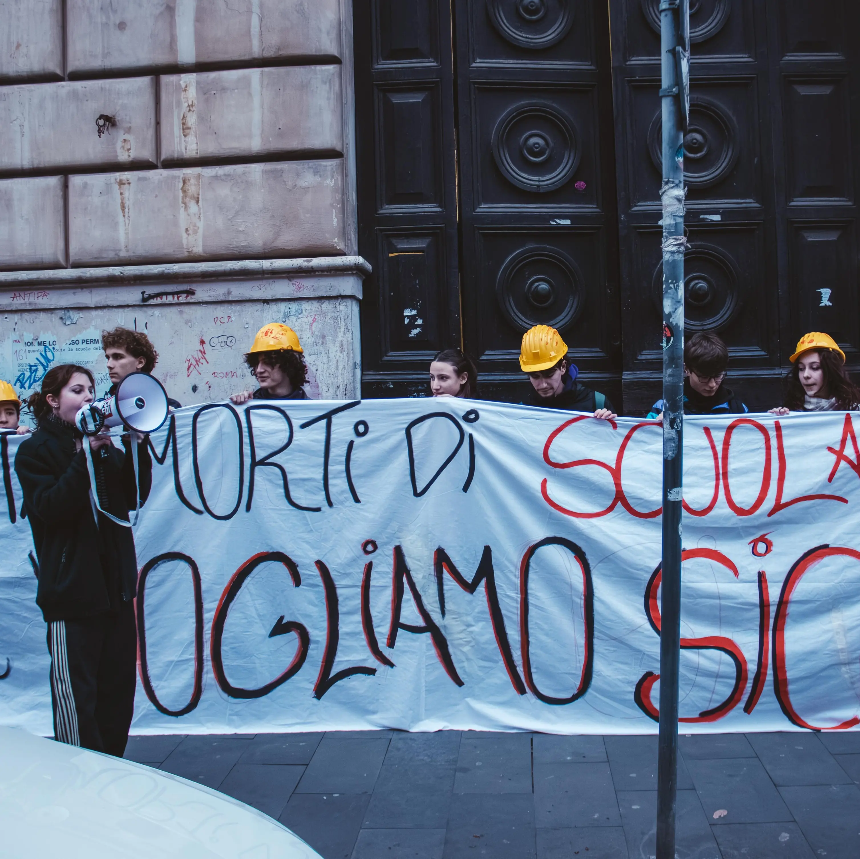 Alternanza scuola-lavoro. A quattro anni dalla morte di Lorenzo Parelli, la protesta degli studenti