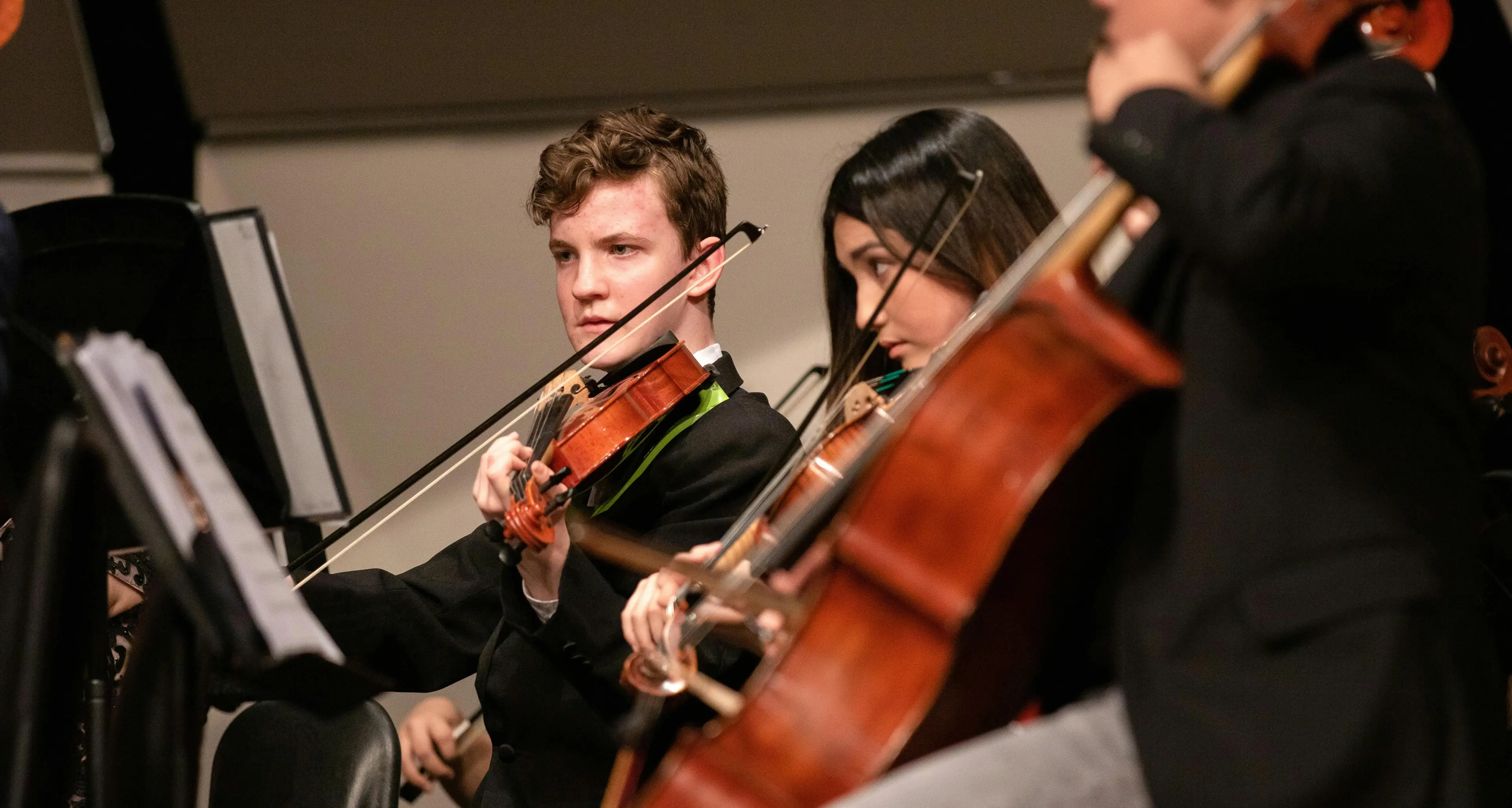 Lirica, fiato alla protesta
