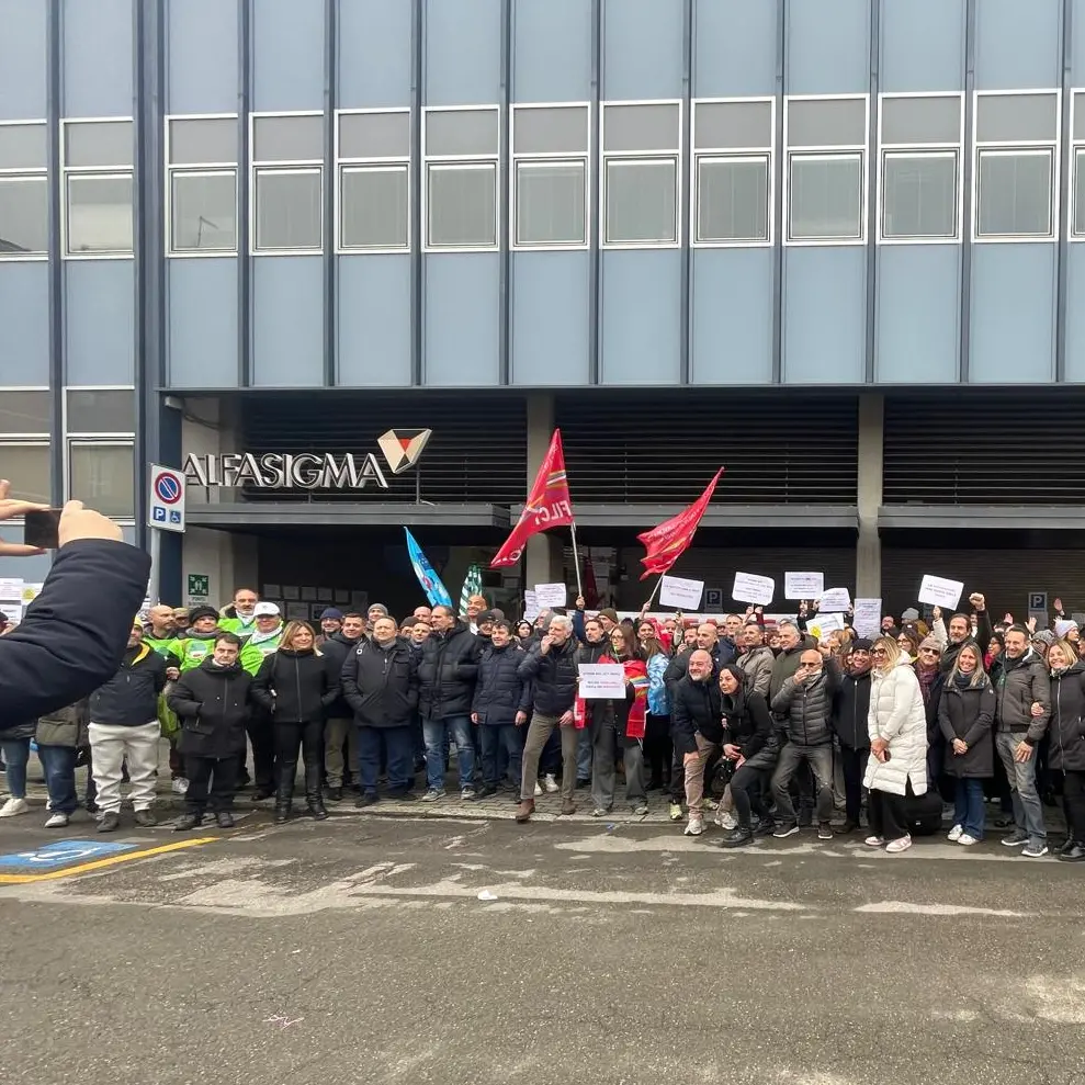 Sciopero Alfasigma, forte adesione e attività bloccate
