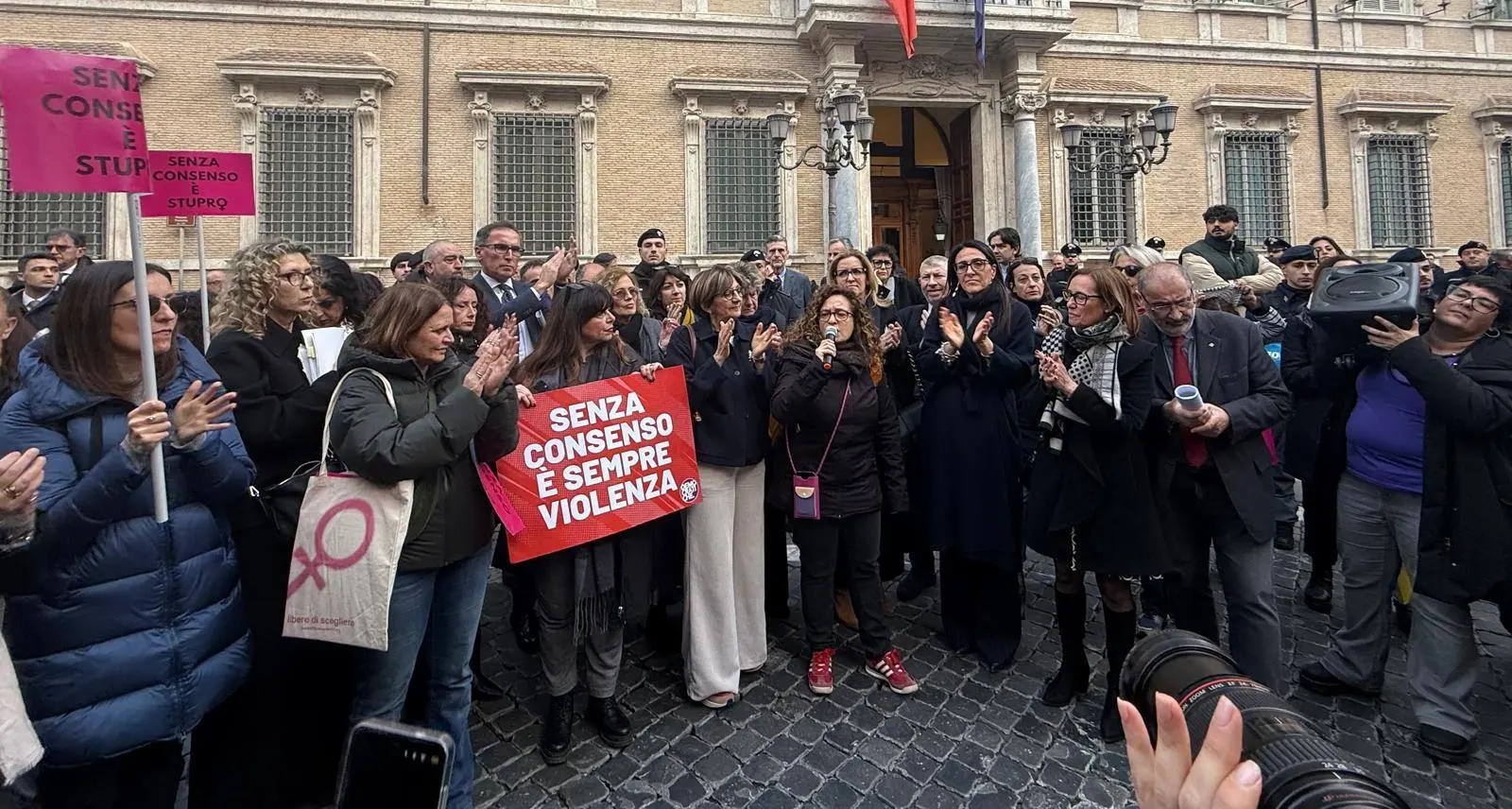 Ddl stupri, le donne dicono no