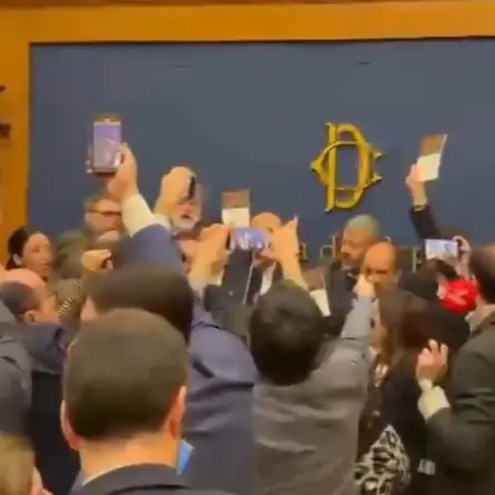 Bella ciao, occupata la sala stampa alla Camera. Salta la conferenza di Casapound sulla remigrazione