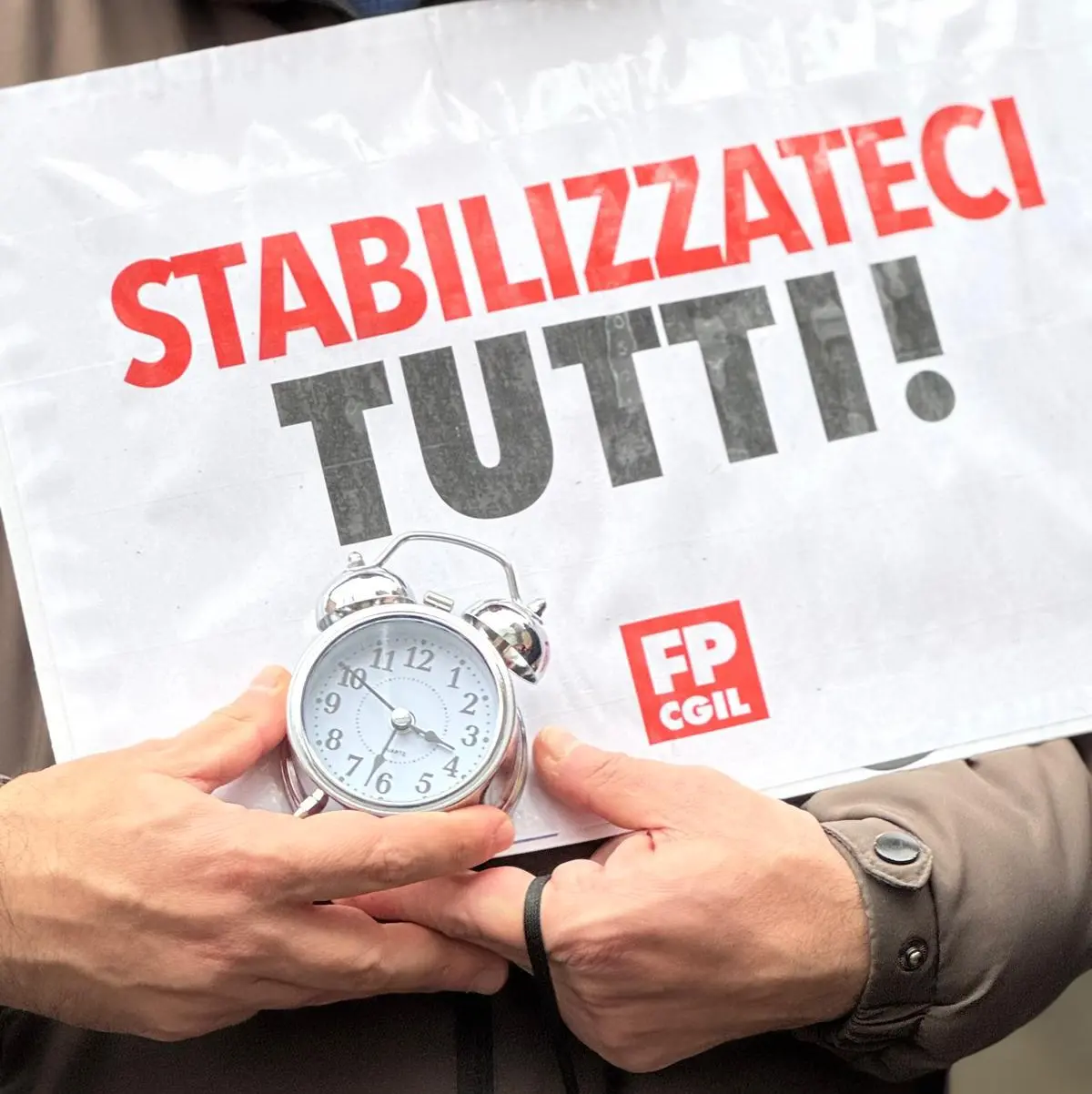 Stop al precariato e assunzioni, lavoratori della Pa in piazza