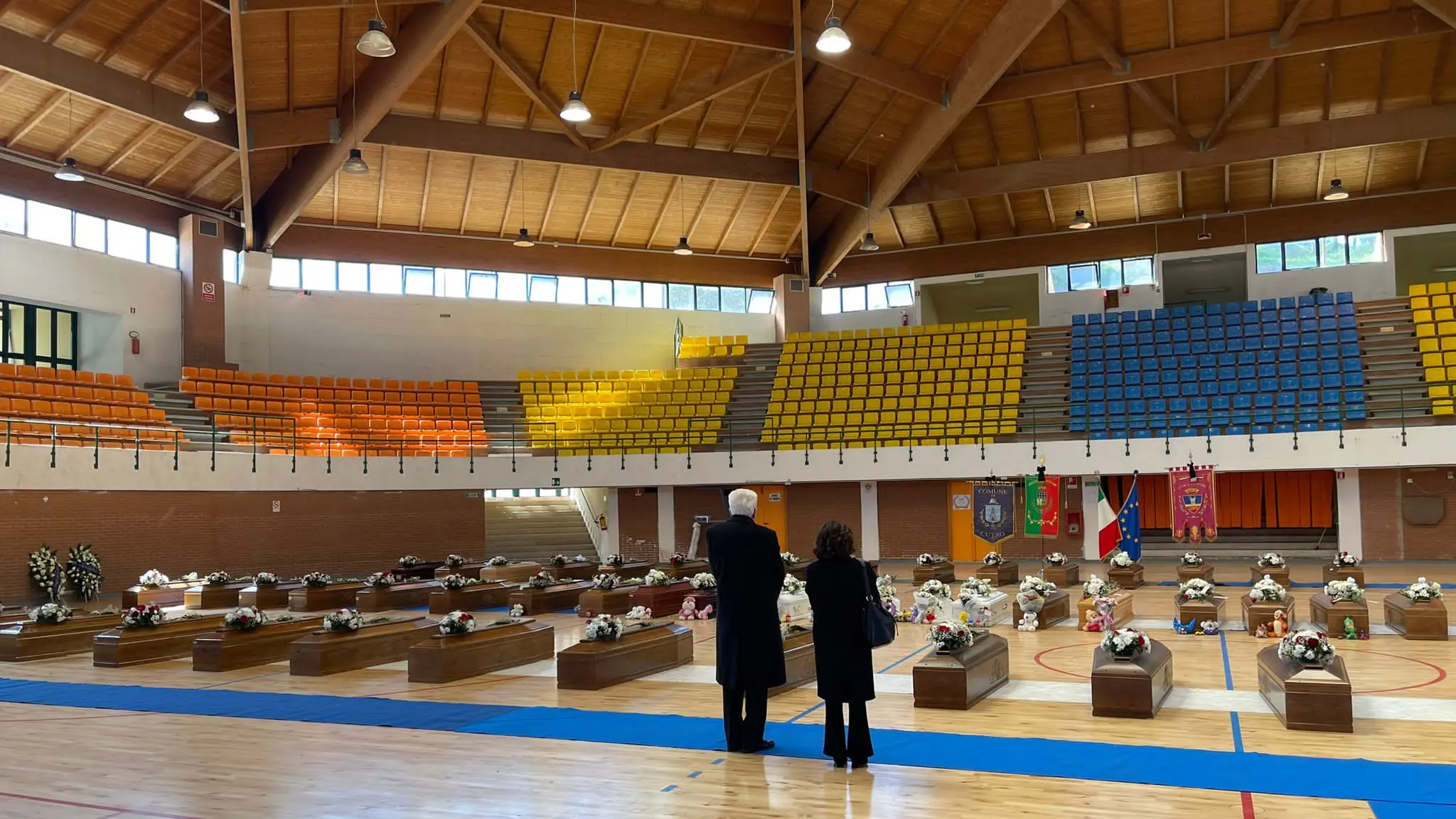 Cutro, il processo parte in un silenzio di tomba