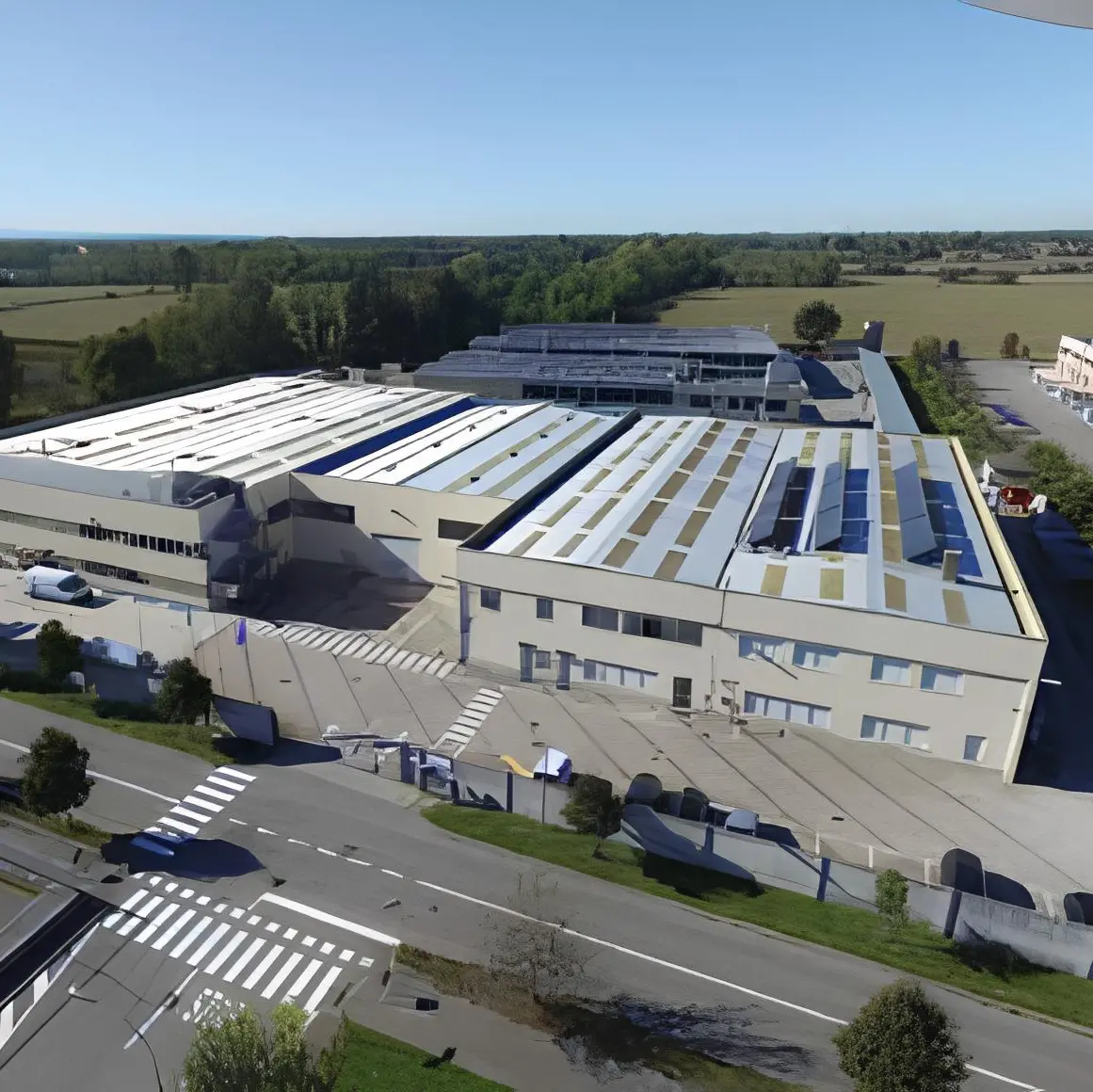 Industria Chimica Reggiana, stop alla produzione: è sciopero