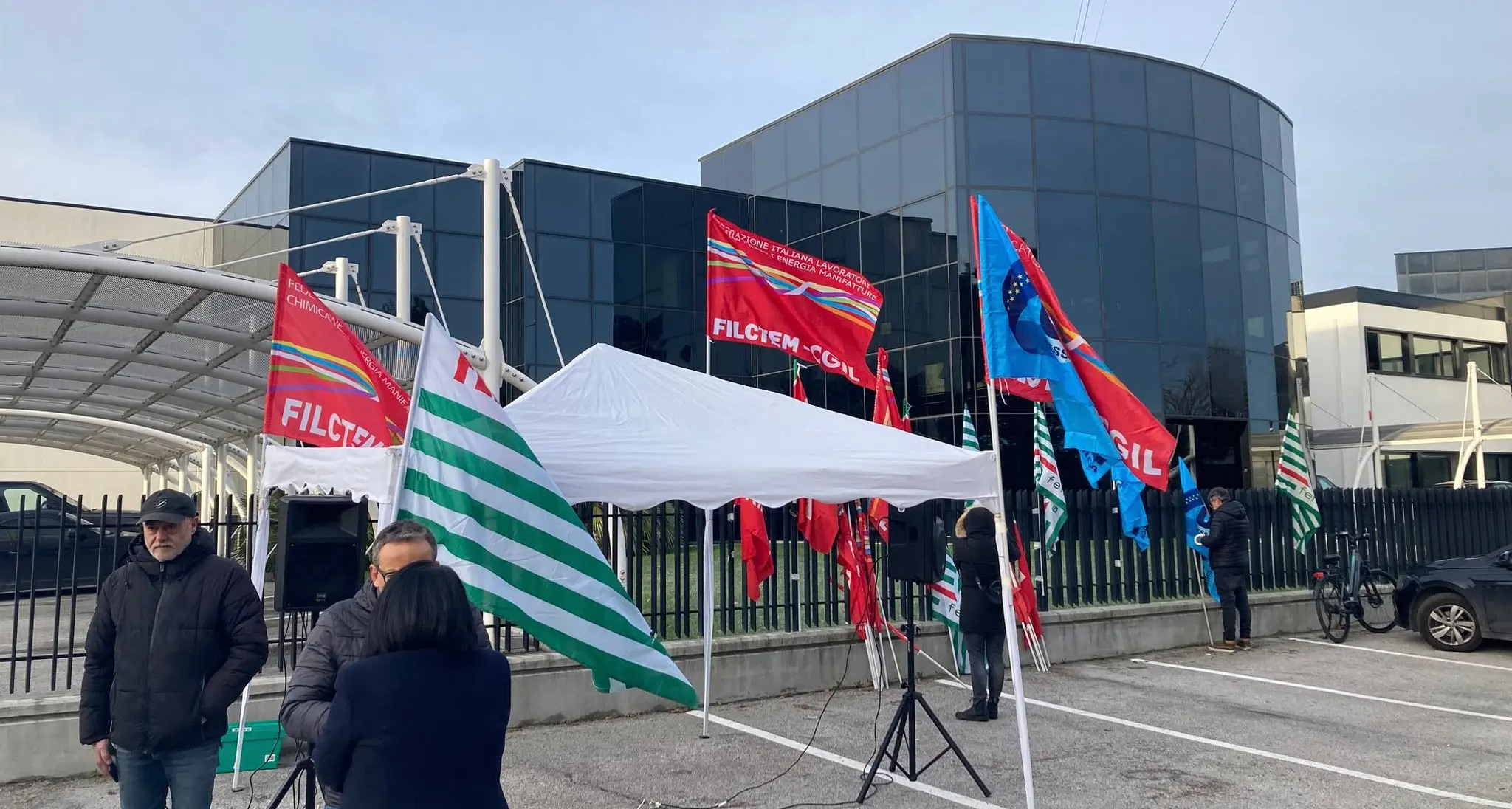 Come la Filctem Cgil sta tutelando i lavoratori Aeffe licenziati