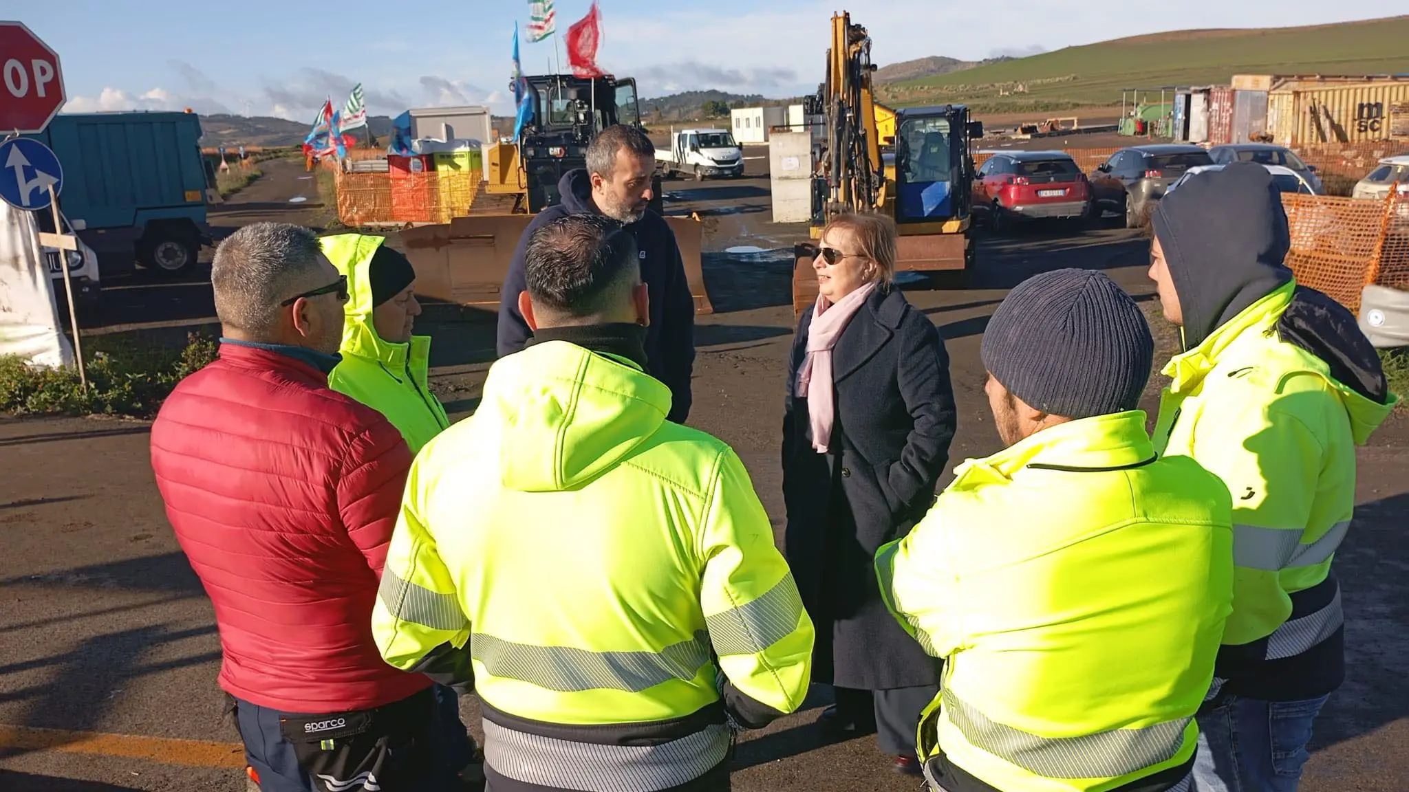 Senza stipendi, sciopero e sit-in al cantiere Ragusa-Catania