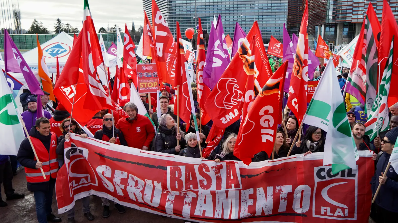 A Strasburgo in piazza contro lo sfruttamento