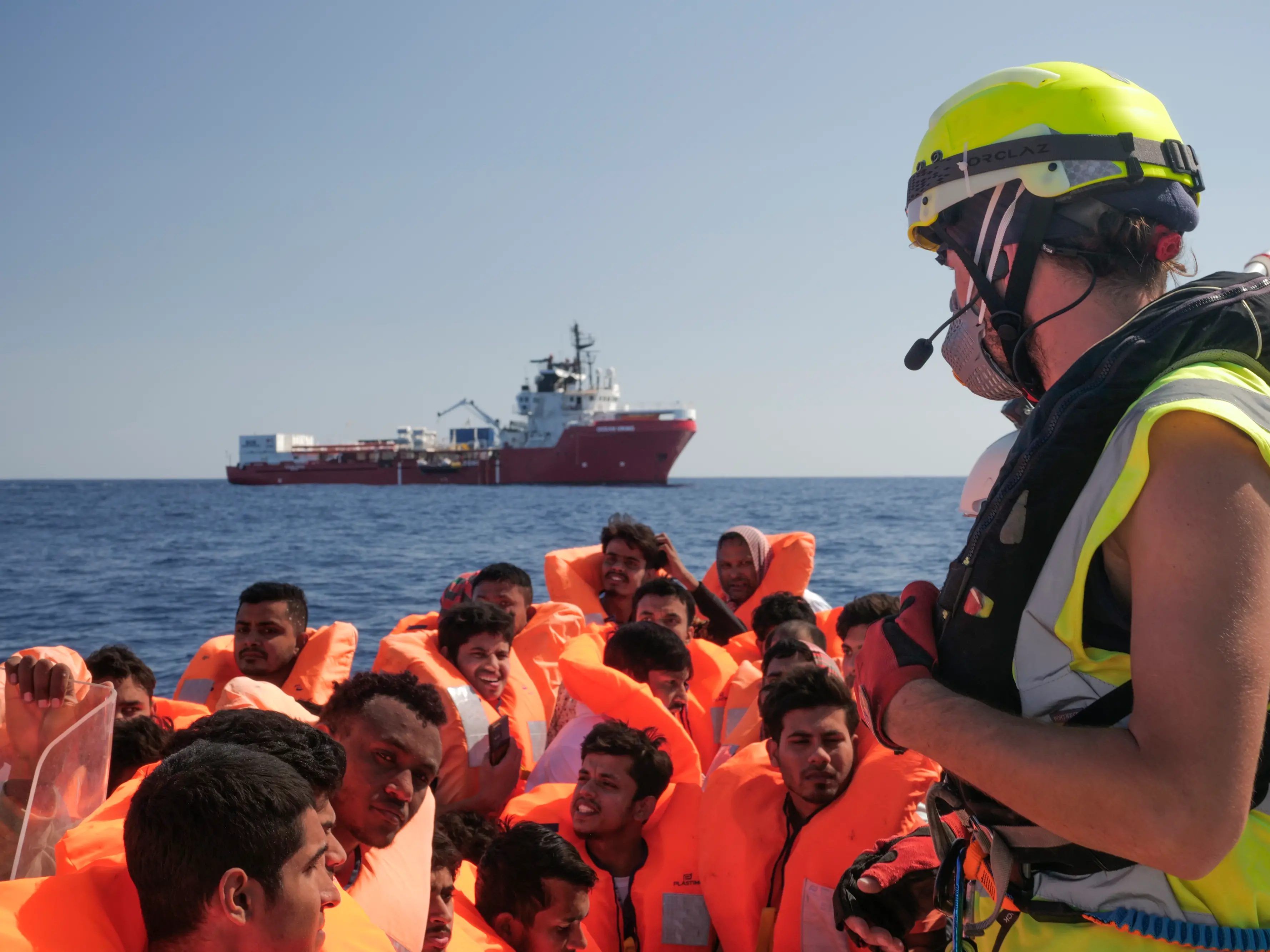 Migranti, nuove strette e nuove tragedie