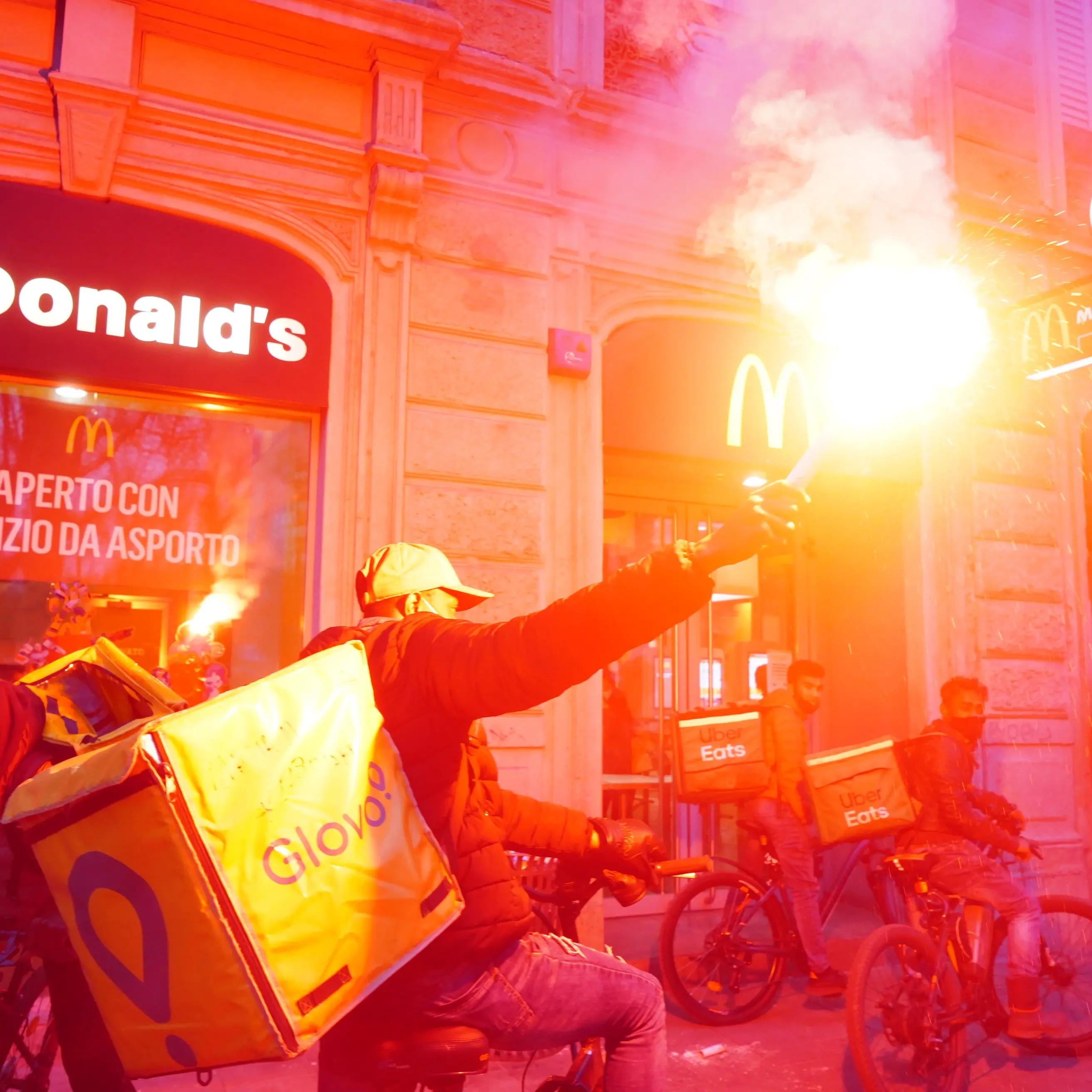 Rider, Nidil Cgil Pesaro Urbino: “Riflettori accesi dopo il commissariamento nazionale di Glovo”