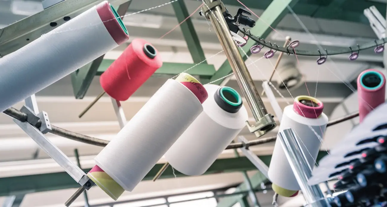 In Brianza tessile in declino: si salva solo il settore militare