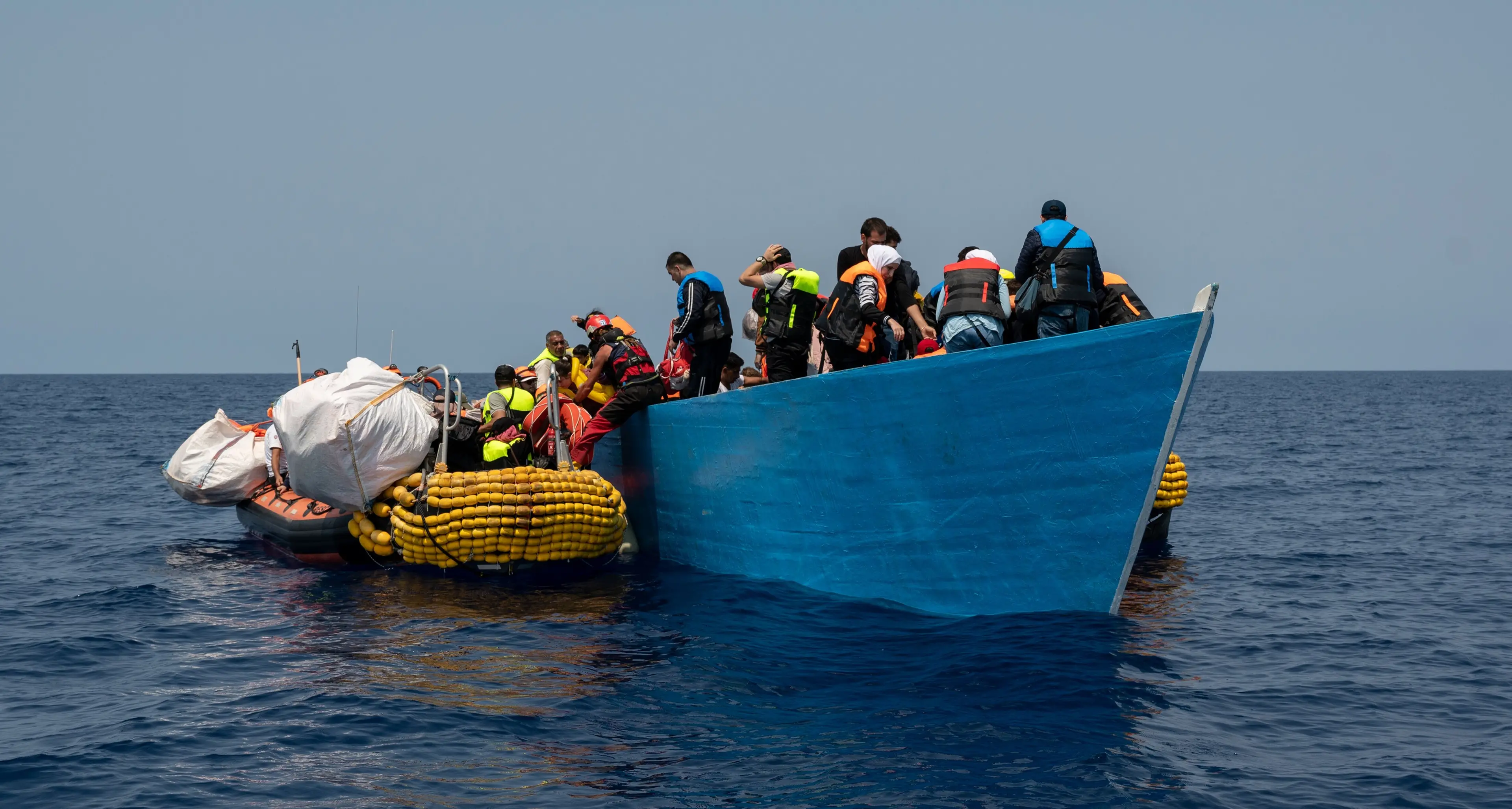 Ong: “Il governo vuole estrometterci dal soccorso”