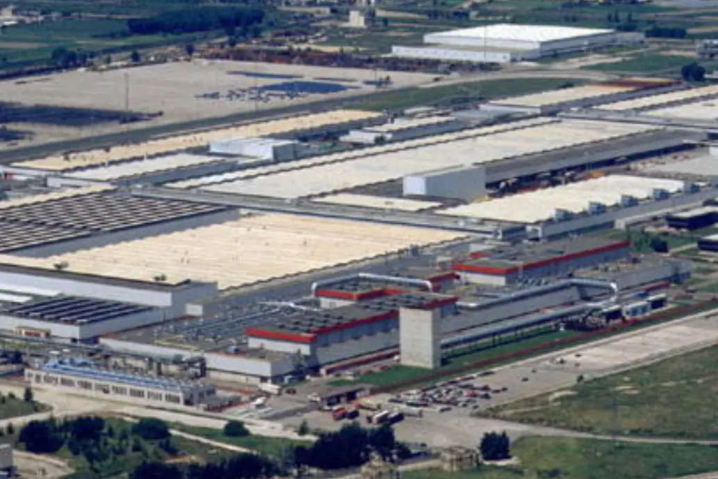 Pomigliano d’Arco, Trasnova licenzia 53 lavoratori. Fiom: fatto gravissimo