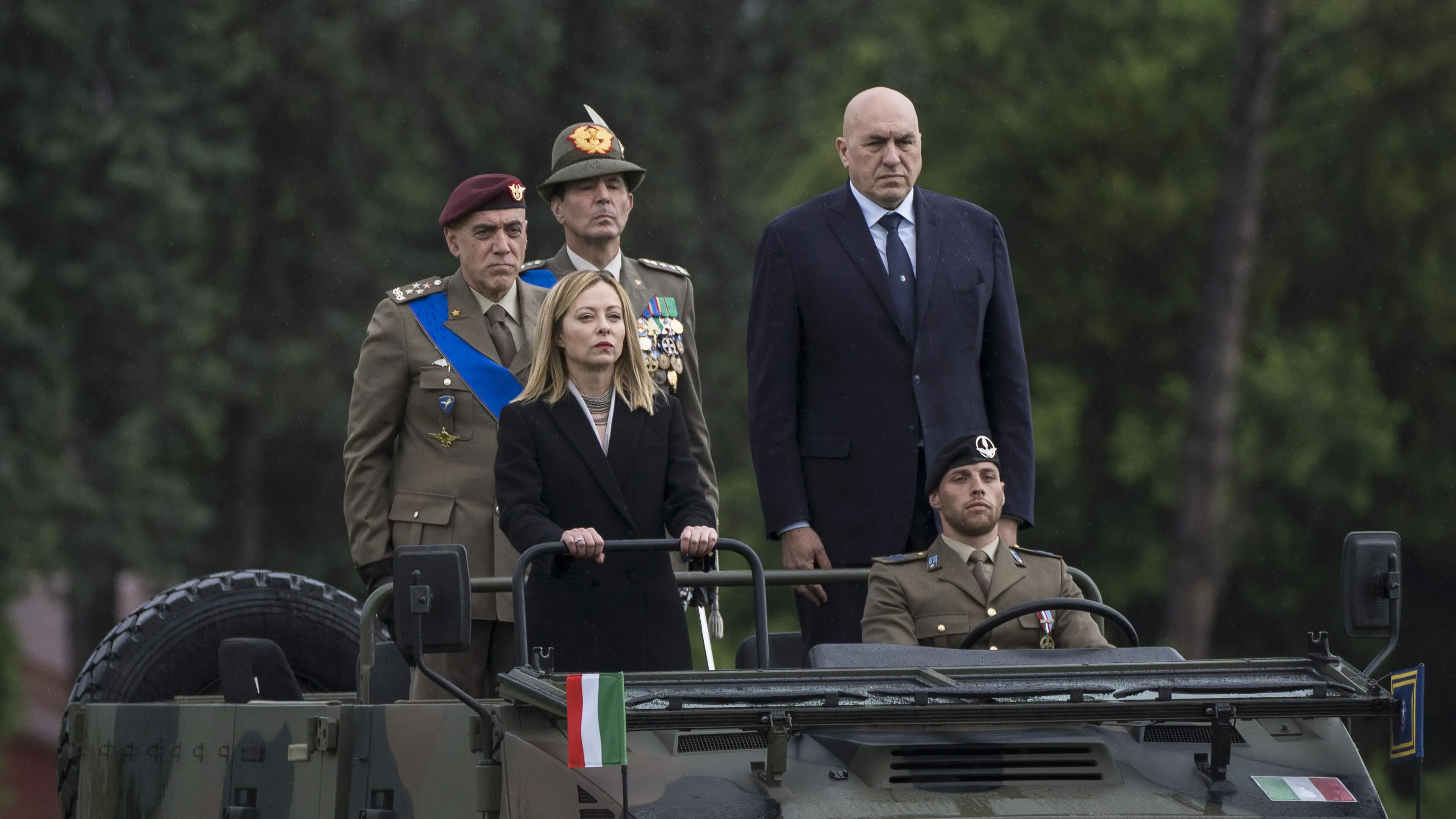 Sicurezza, i sindacati di polizia scrivono a Meloni: “No a militarizzazione”