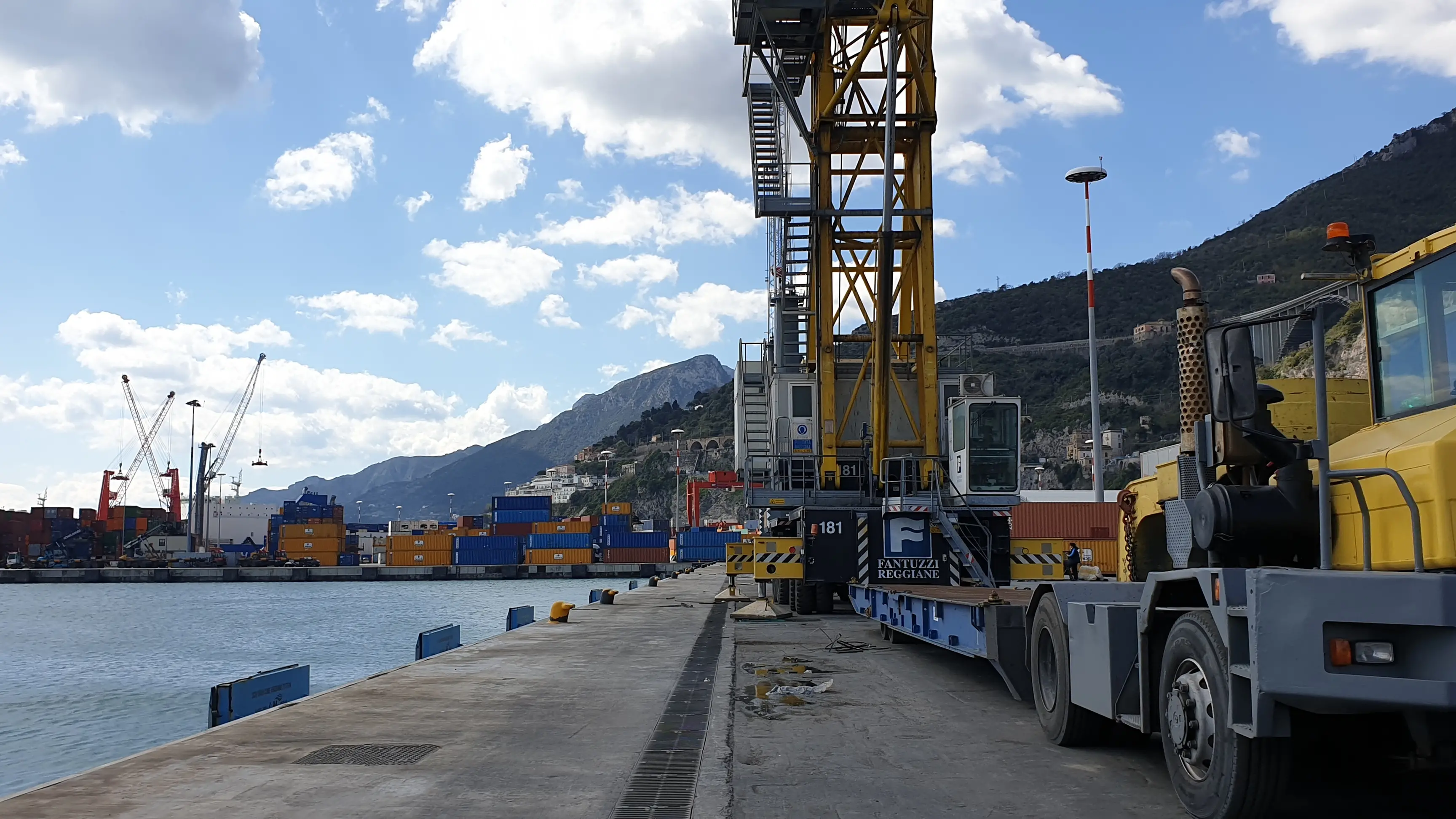 Lavoro nei porti bene comune