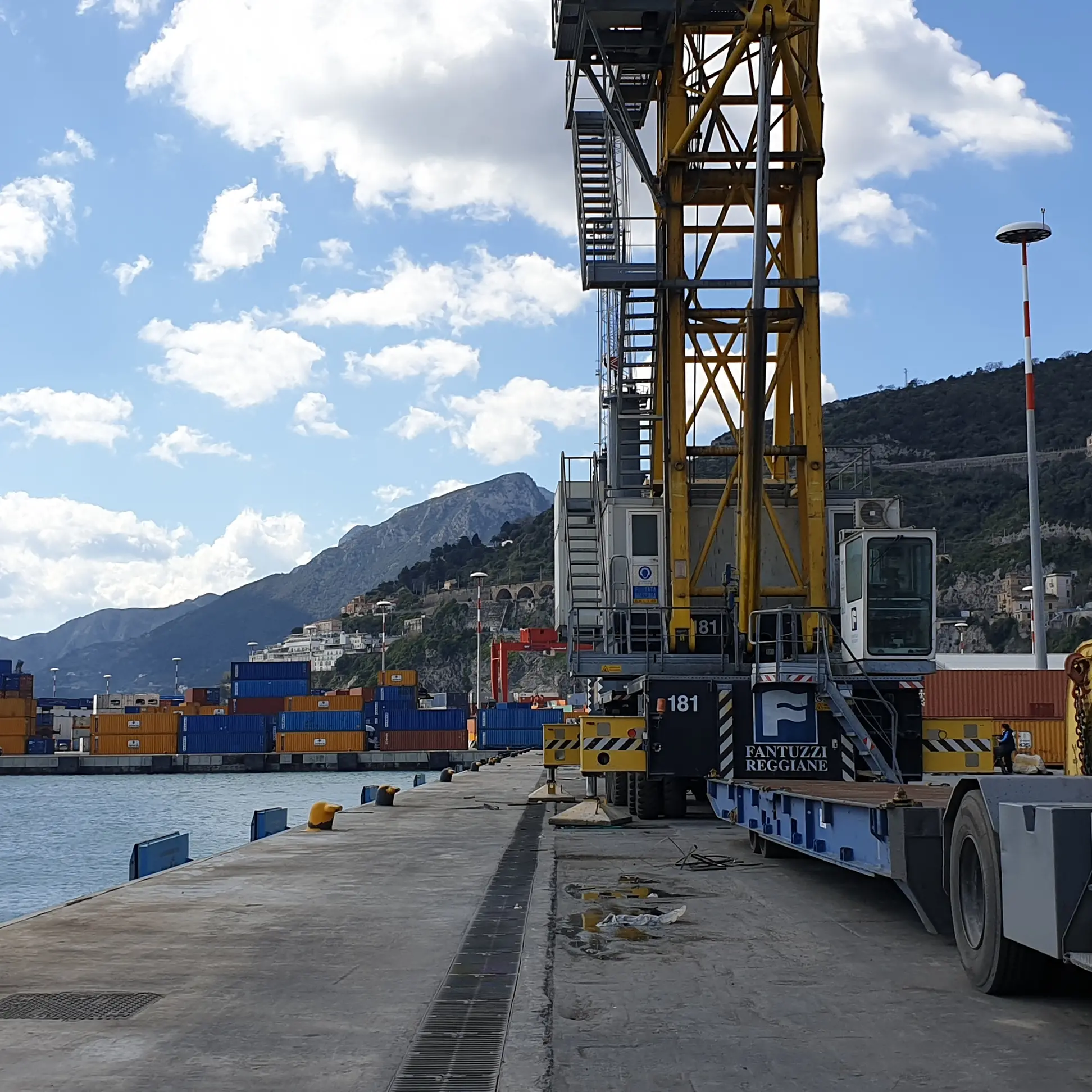 Lavoro nei porti bene comune