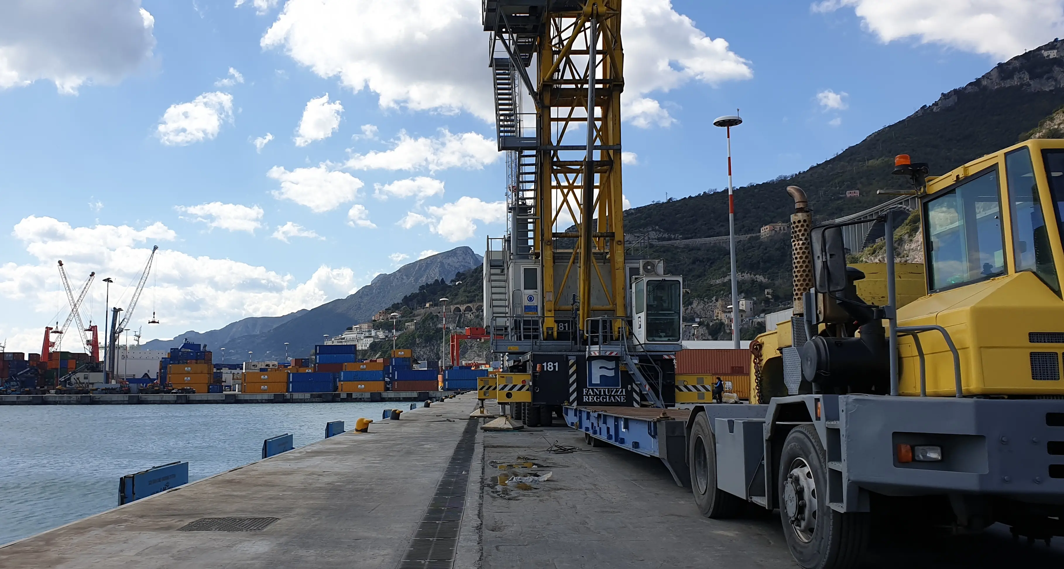 Lavoro nei porti bene comune