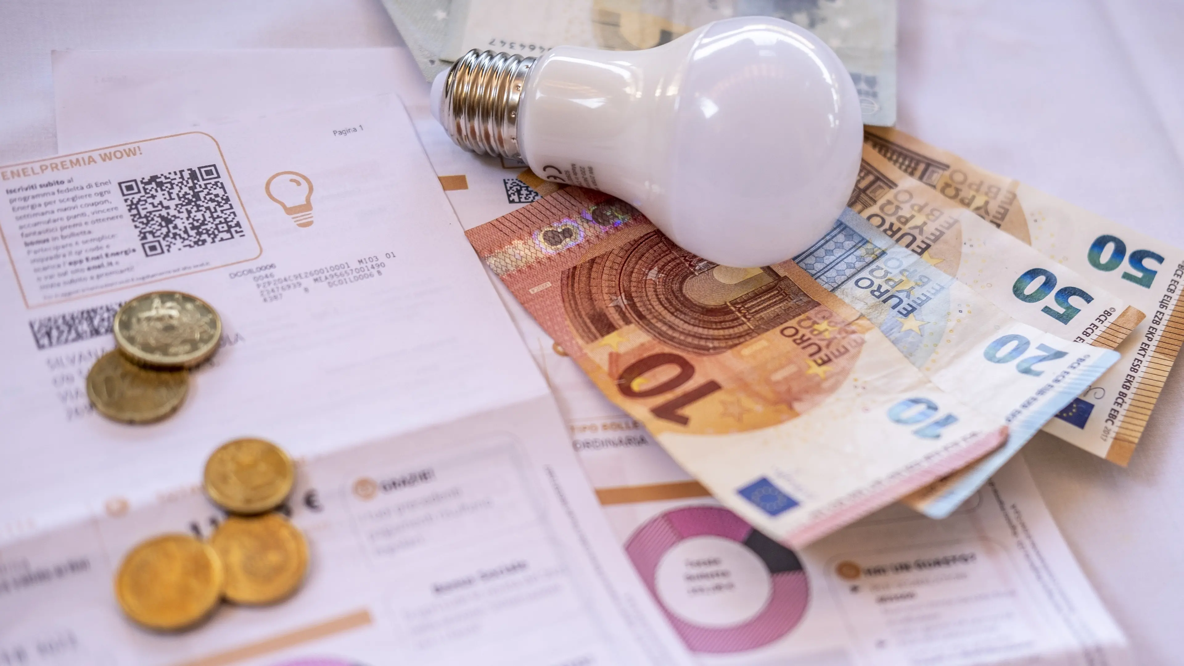 Quel brutto pasticcio del decreto bollette