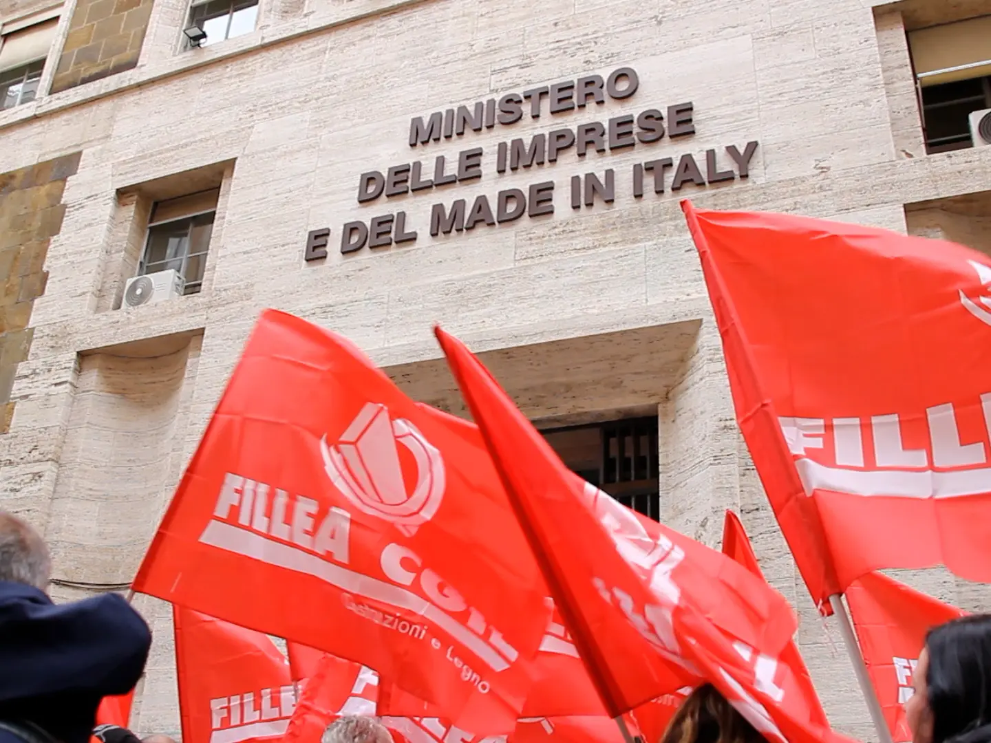 Natuzzi, serve un vero piano industriale