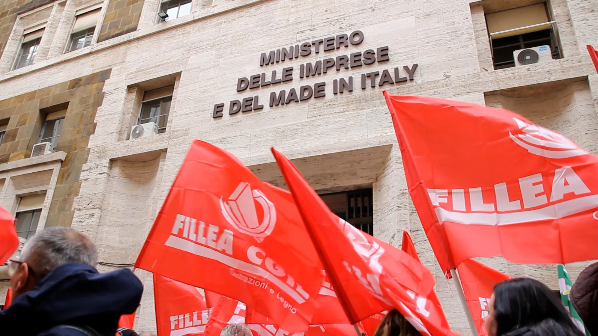 Natuzzi, serve un vero piano industriale