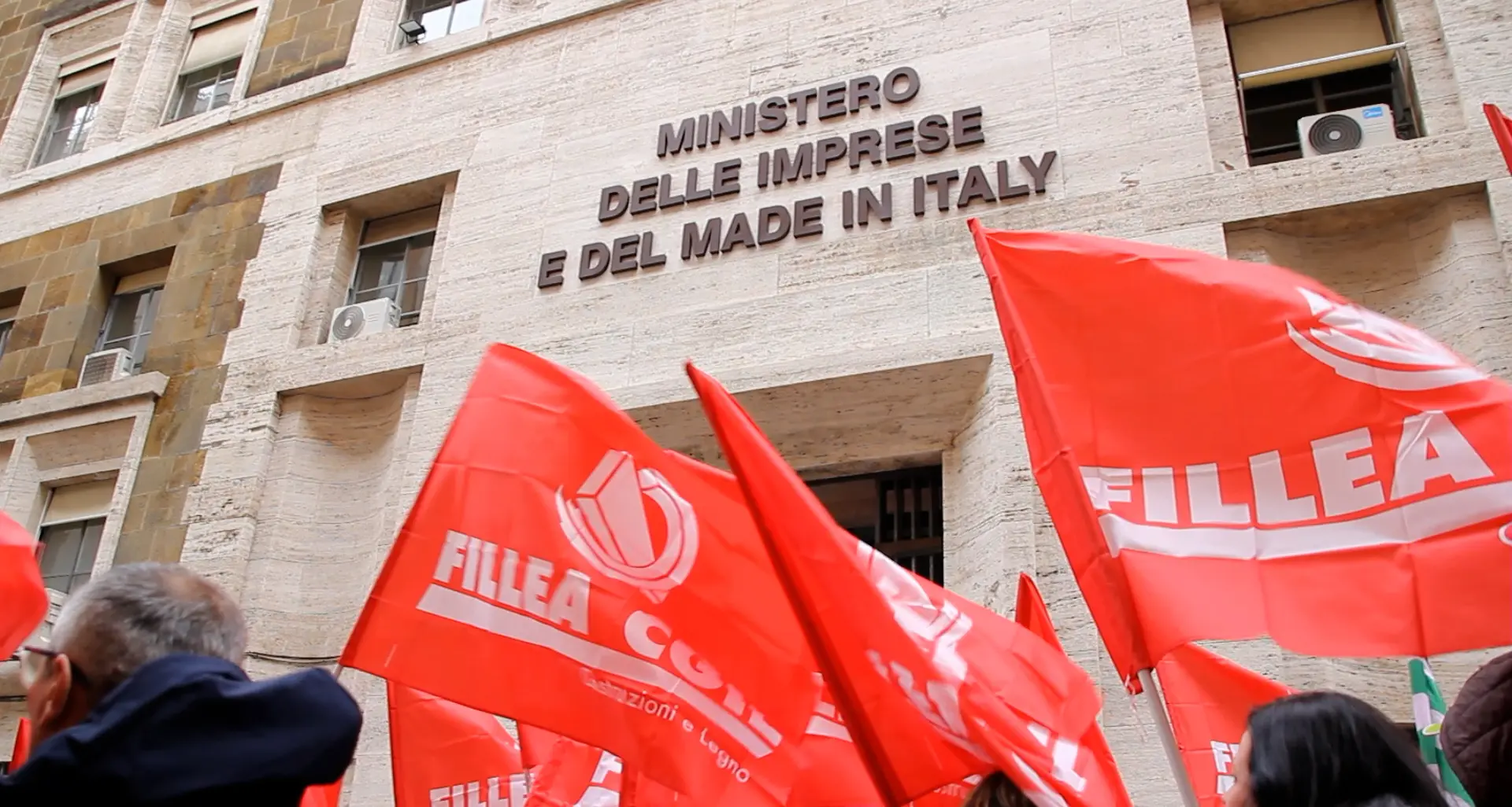 Natuzzi, serve un vero piano industriale