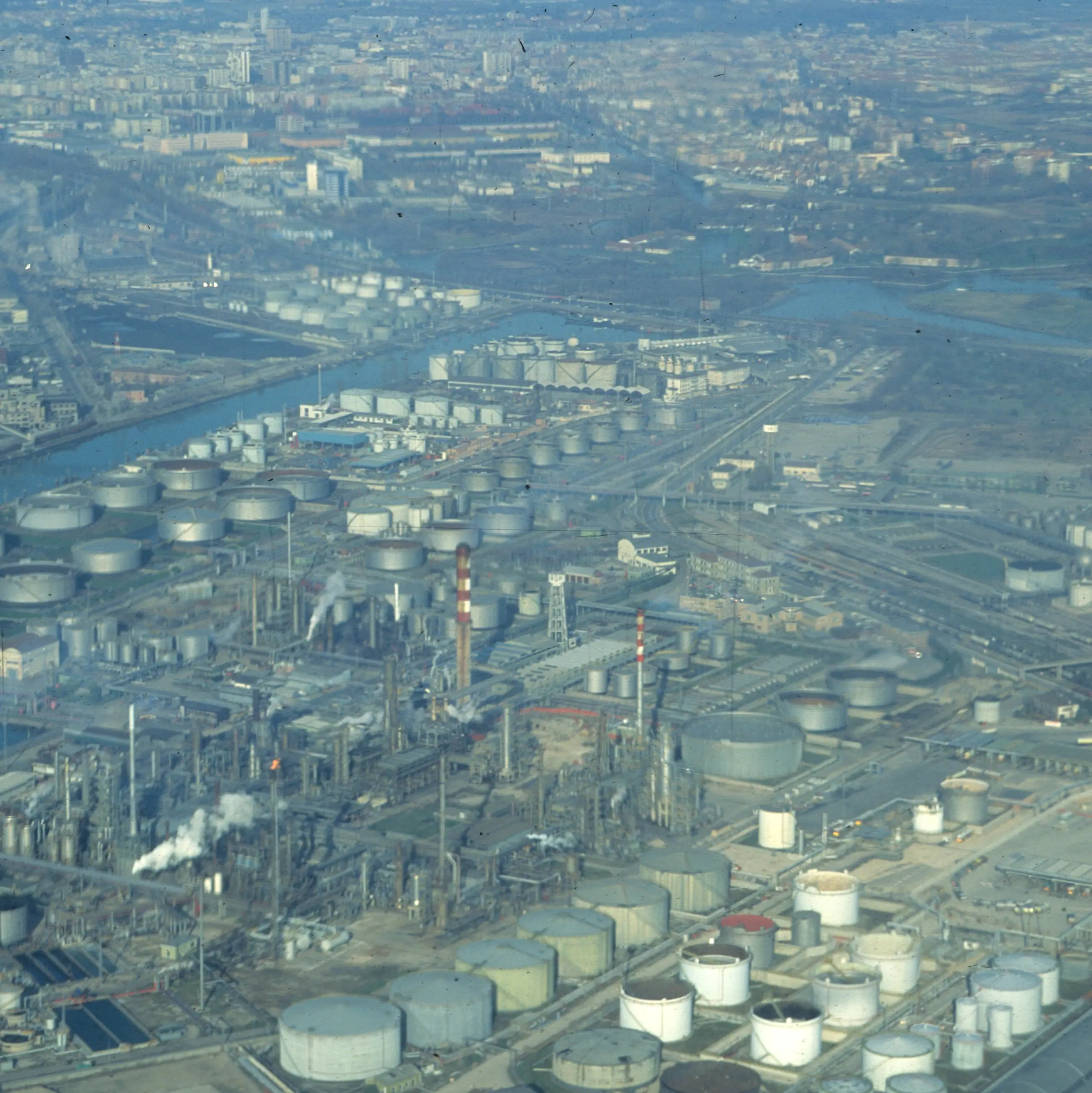 Versalis Marghera, scatta lo stato di agitazione