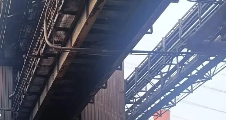 Ex Ilva di Taranto, parla un operaio: “Vivo per miracolo, sogno di lavorare senza paura”