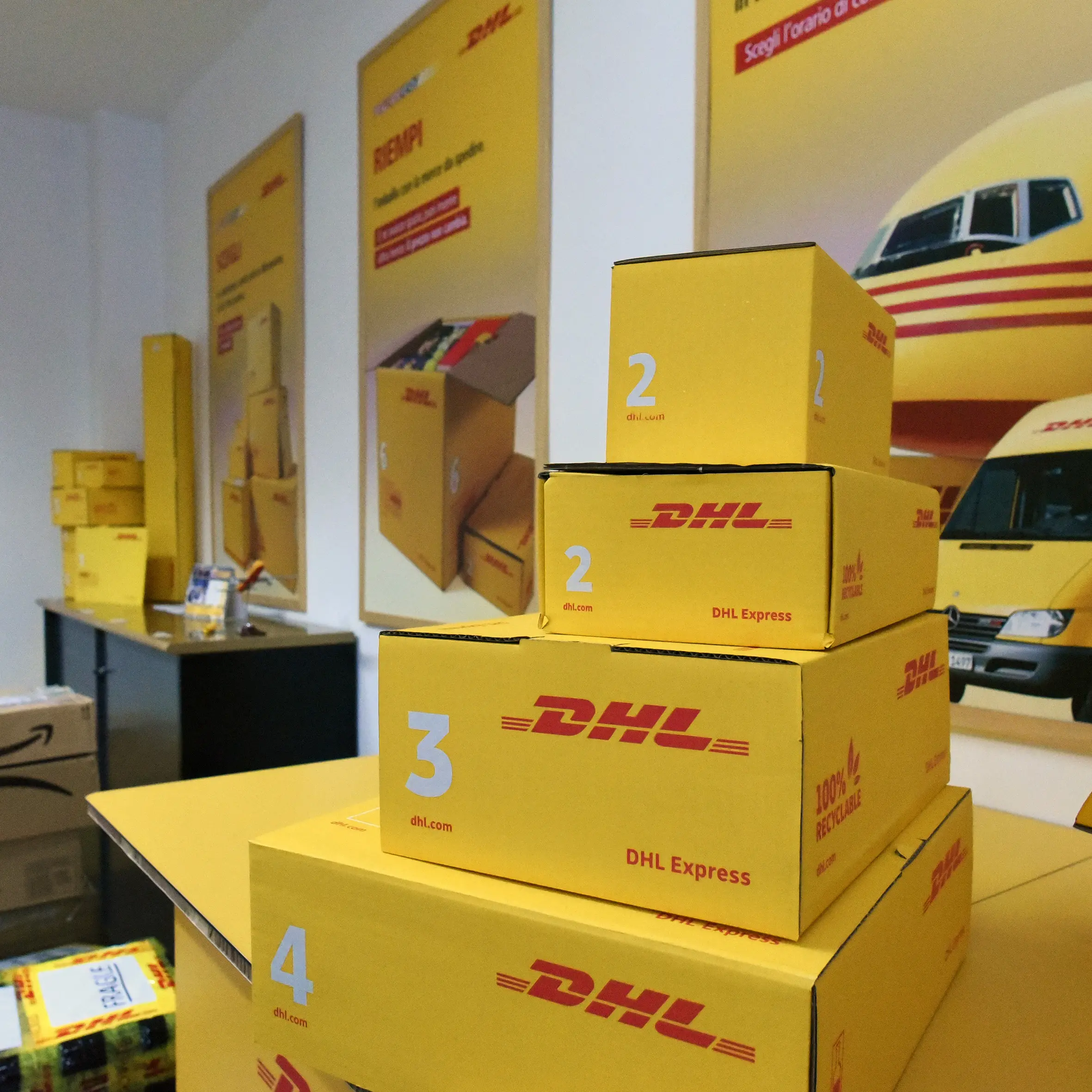 Sciopero e presidio dei lavoratori DHL di Muggiò
