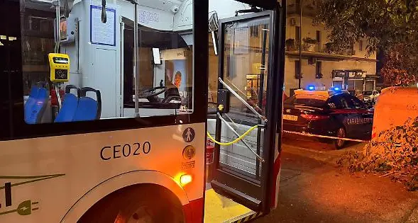 Ferimento sul bus a Napoli, Filt Cgil: orgogliosi del gesto eroico dell’autista
