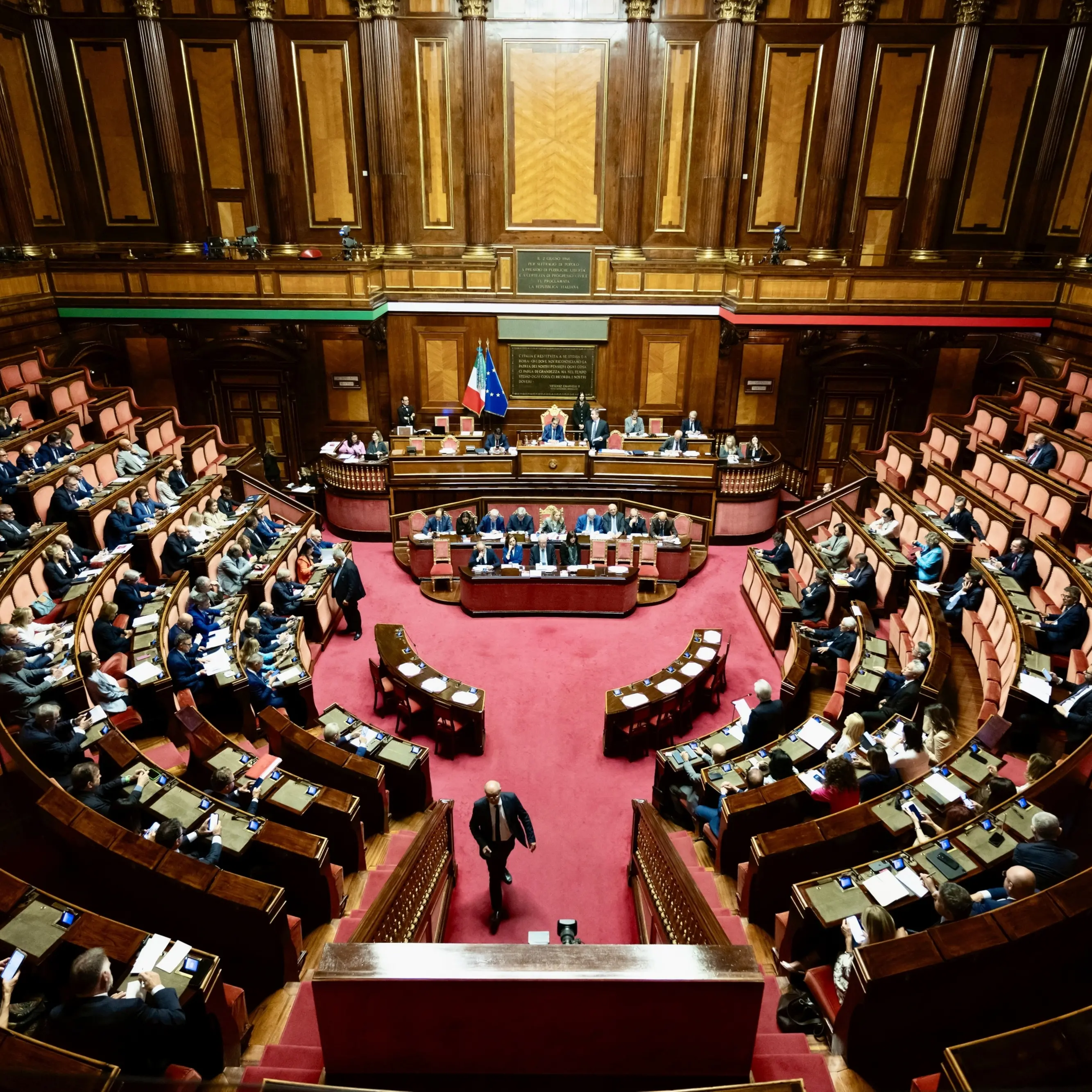 Meloni: guerra, Consiglio Ue e tanta campagna referendaria