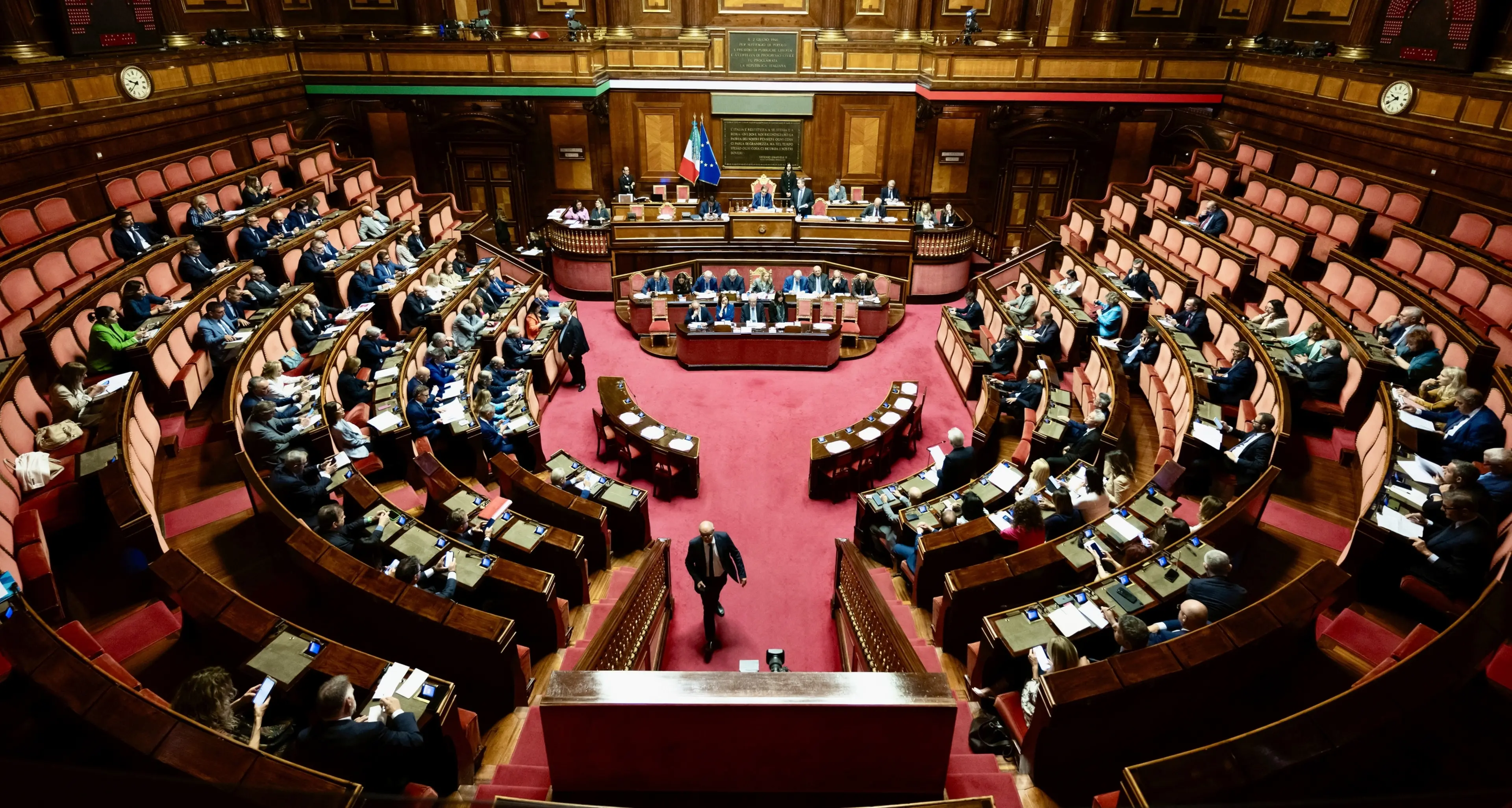 Meloni: guerra, Consiglio Ue e tanta campagna referendaria