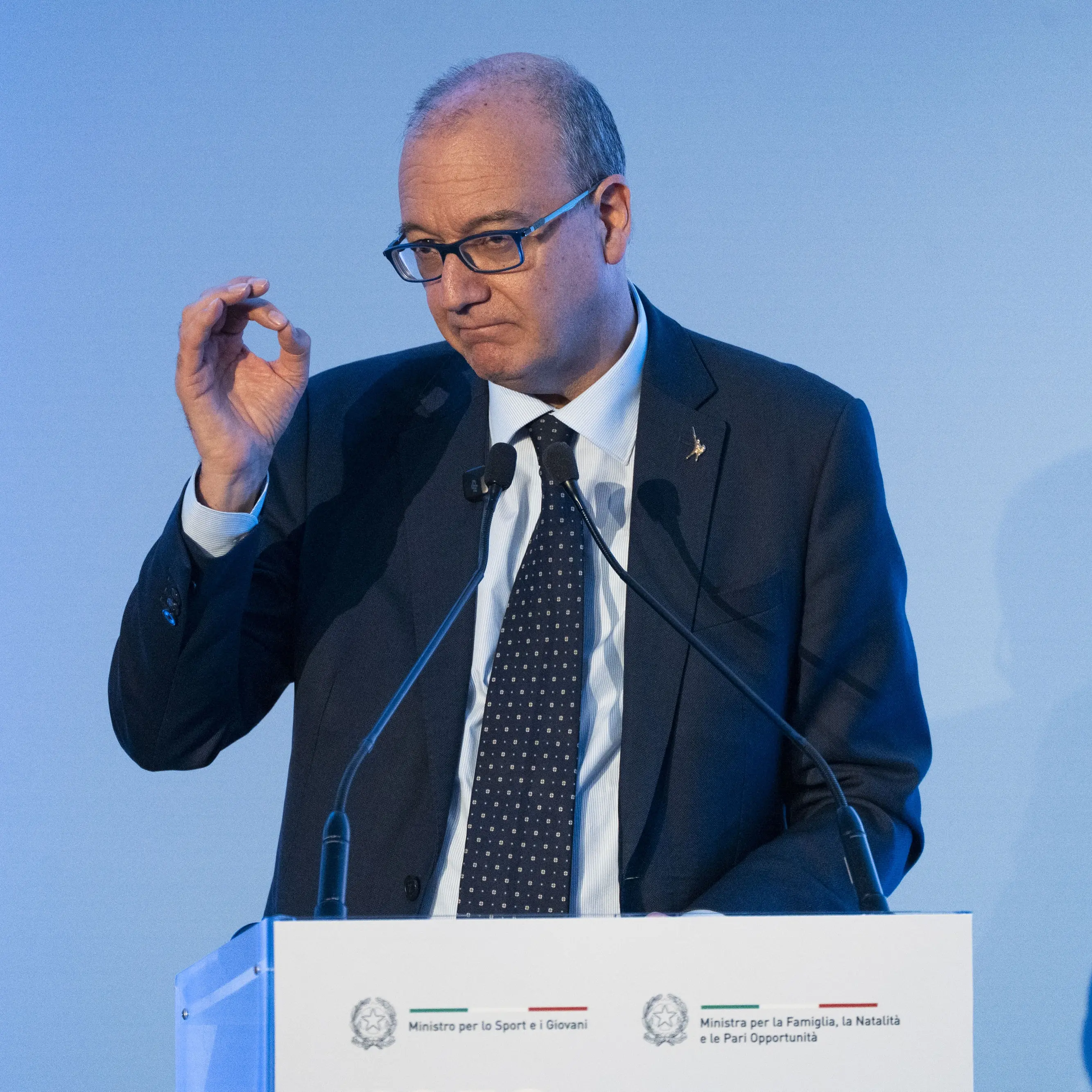 Valditara e le scuole che “indottrinano”