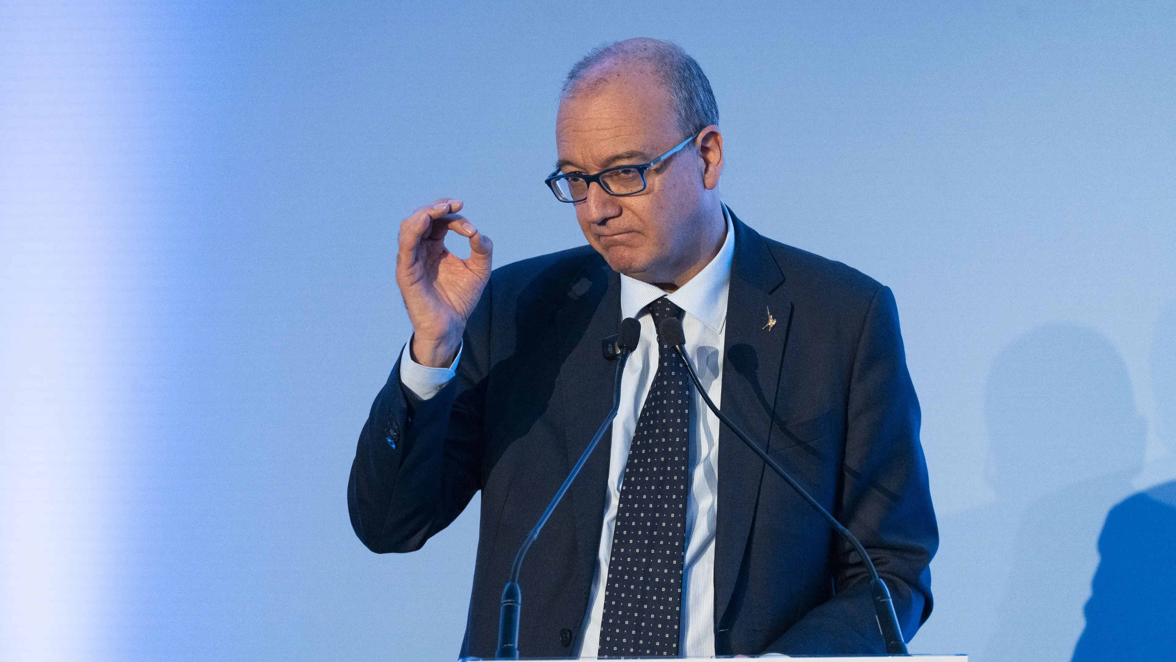 Valditara e le scuole che “indottrinano”