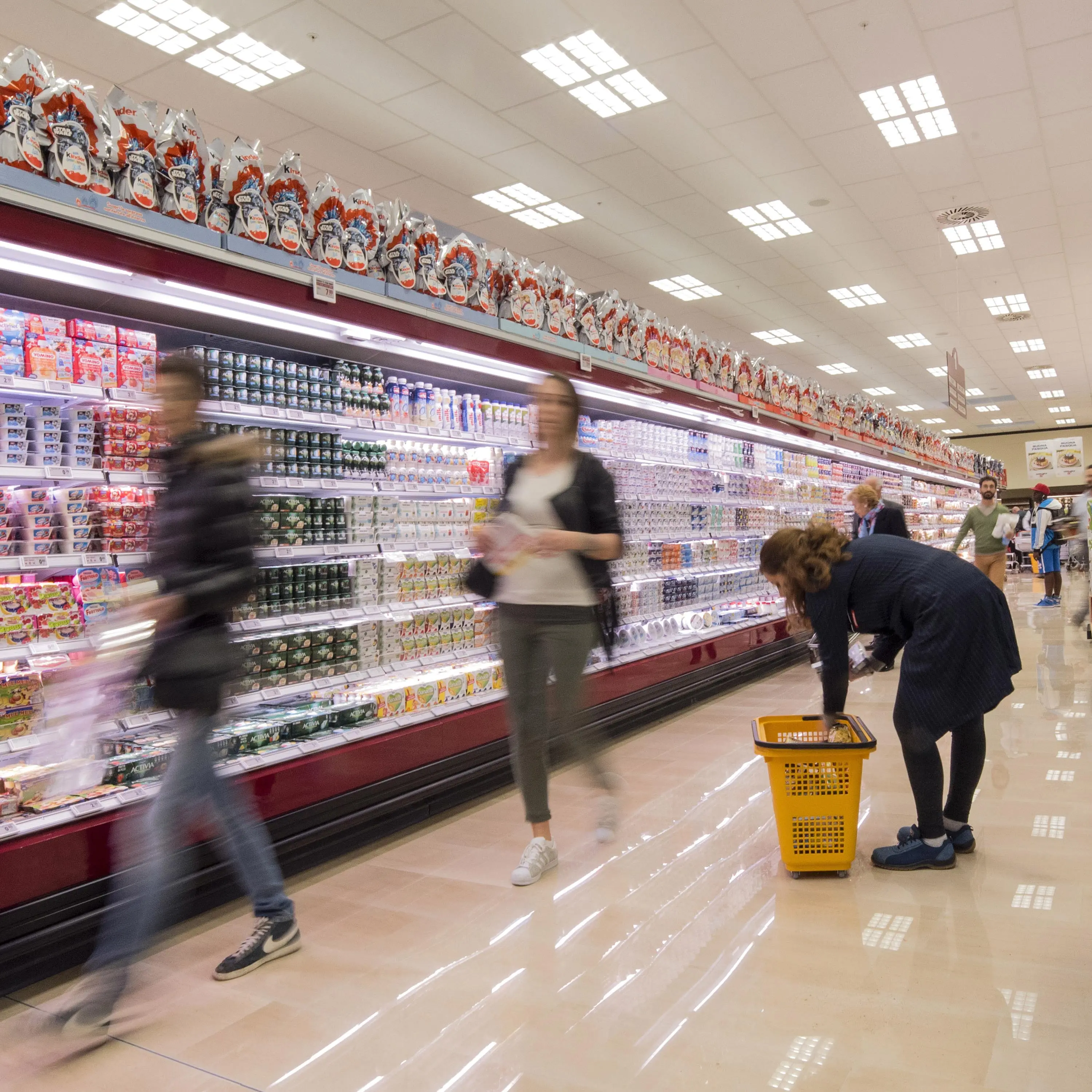 Commercio, le aperture domenicali e festive vanno regolamentate