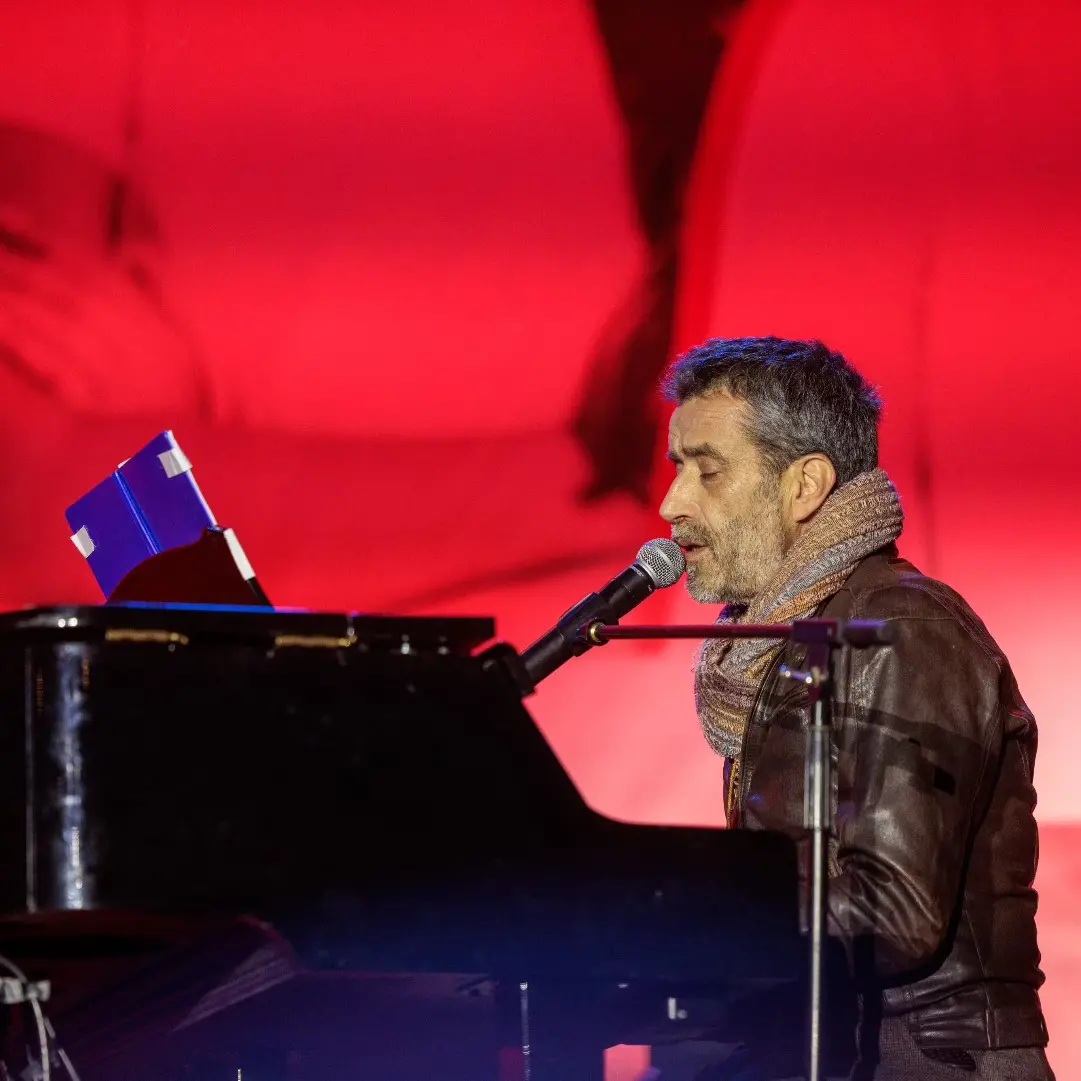 “Un Paese di sana e robusta Costituzione”, il No\u00A0in musica di Daniele Silvestri