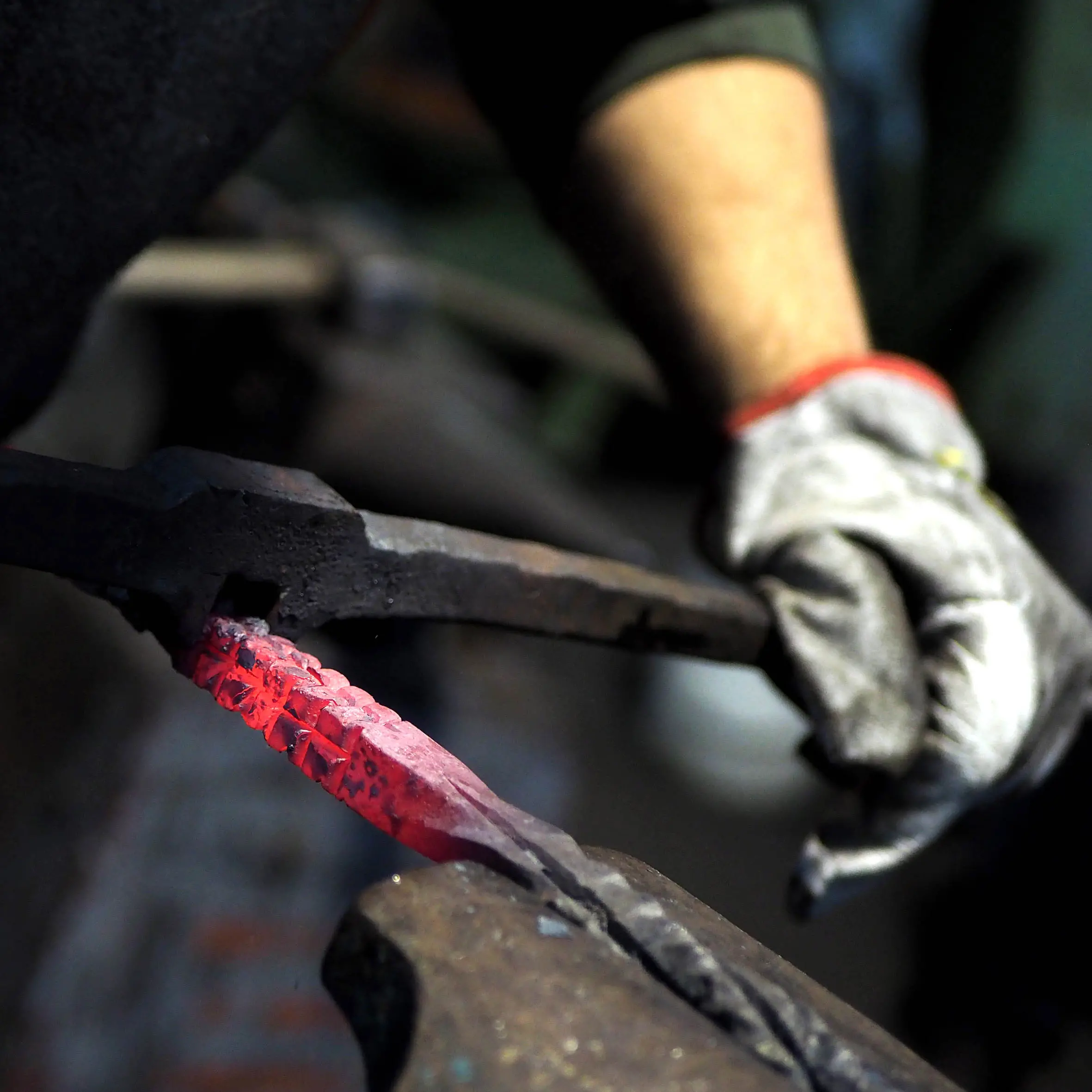 Più lavoro, meno scuola: la riforma dei tecnici targata Valditara