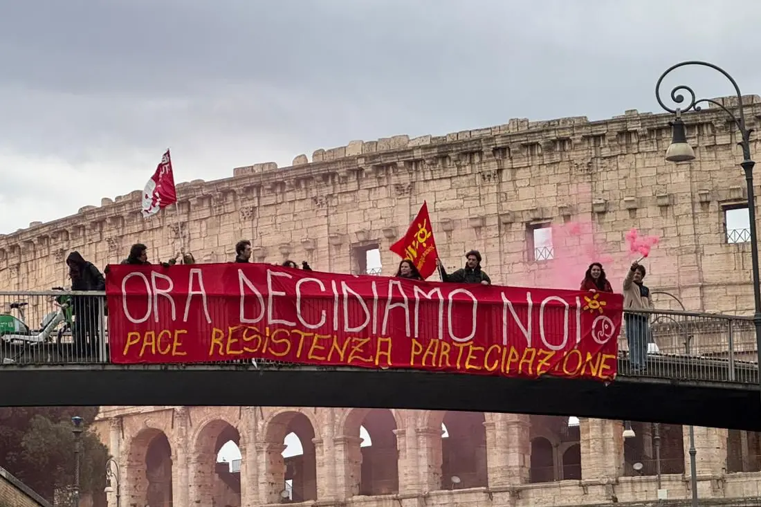 “Ora decidiamo noi”: al via la mobilitazione degli studenti per la pace
