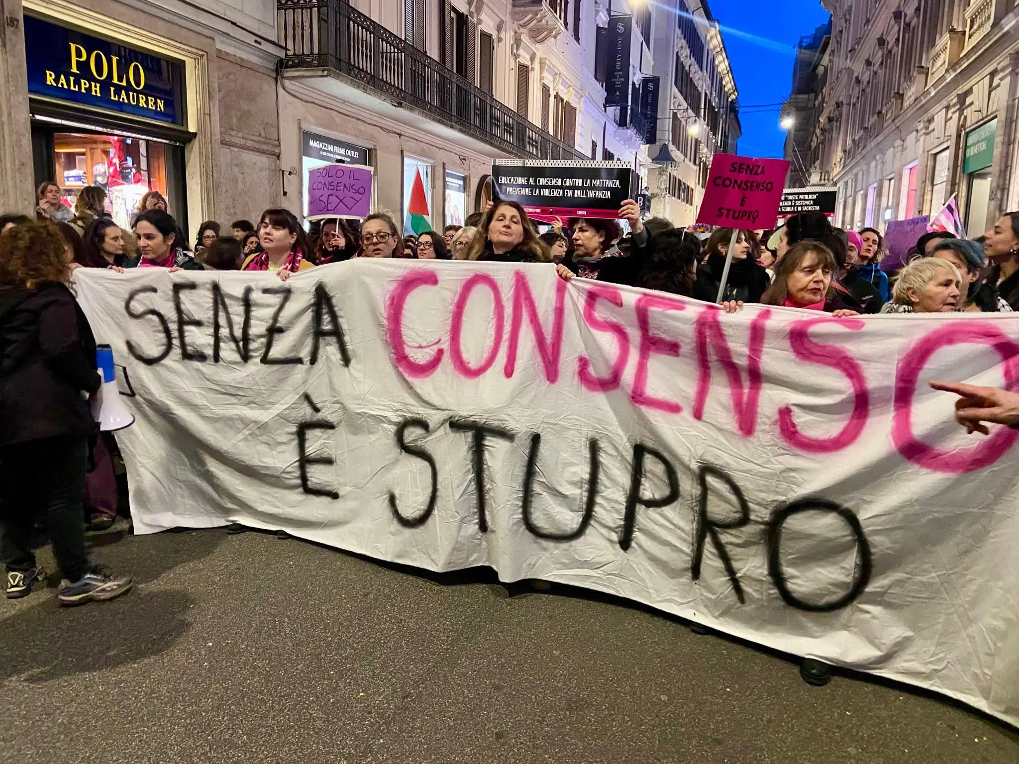 Ddl stupri, Cgil: si riparta da consenso libero e attuale