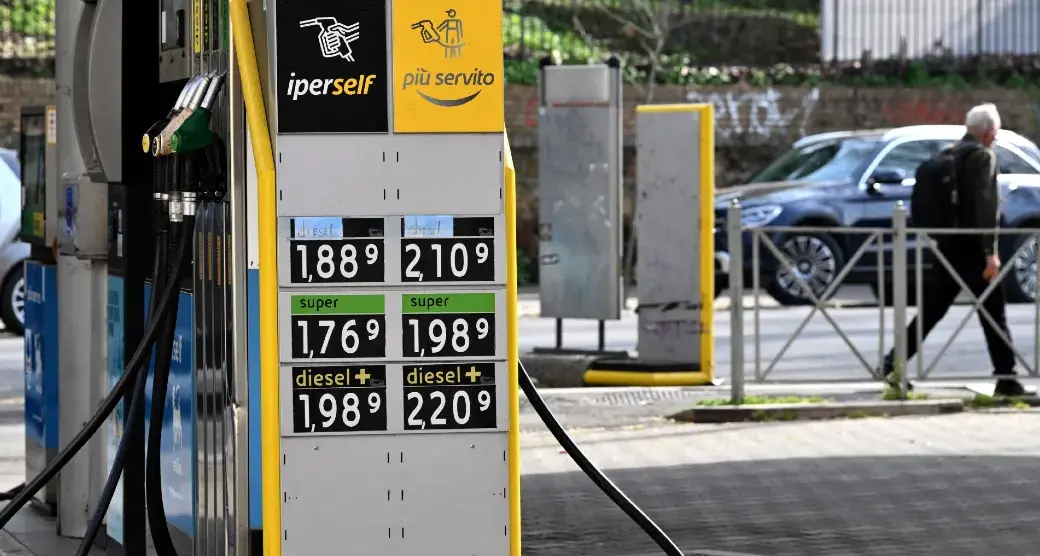 Guerre e caro benzina, la Cgil: “Serve una svolta strutturale”