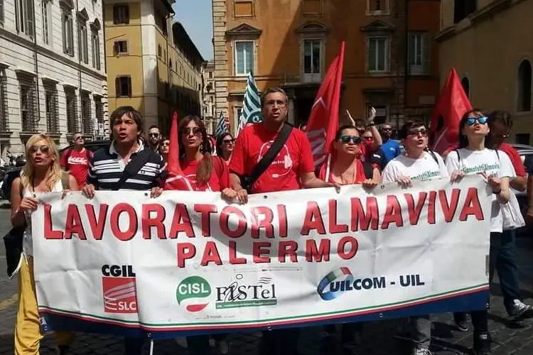 Almaviva Palermo, il grido disperato degli ex lavoratori