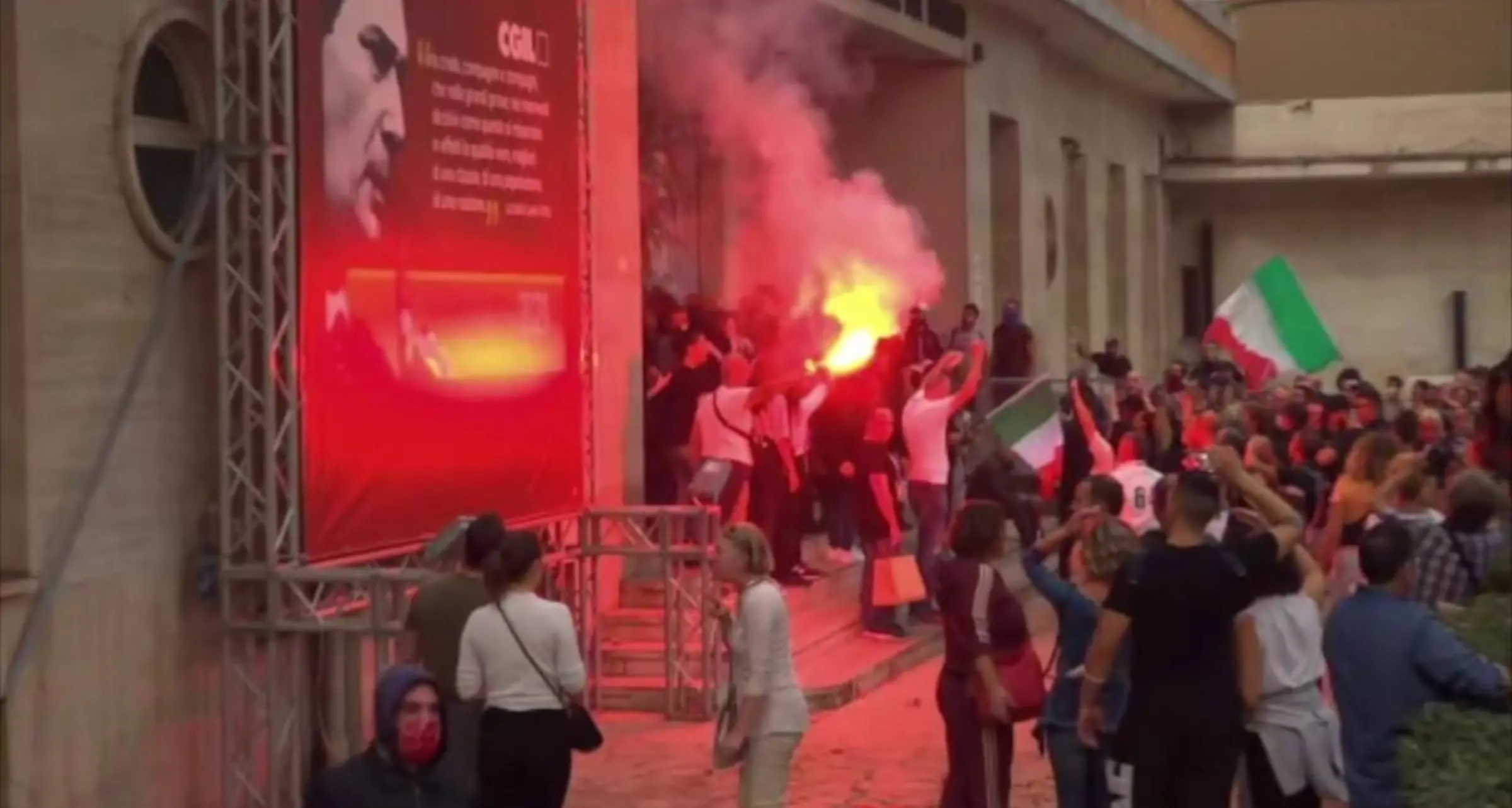 Assalto alla Cgil, disposte altre cinque condanne